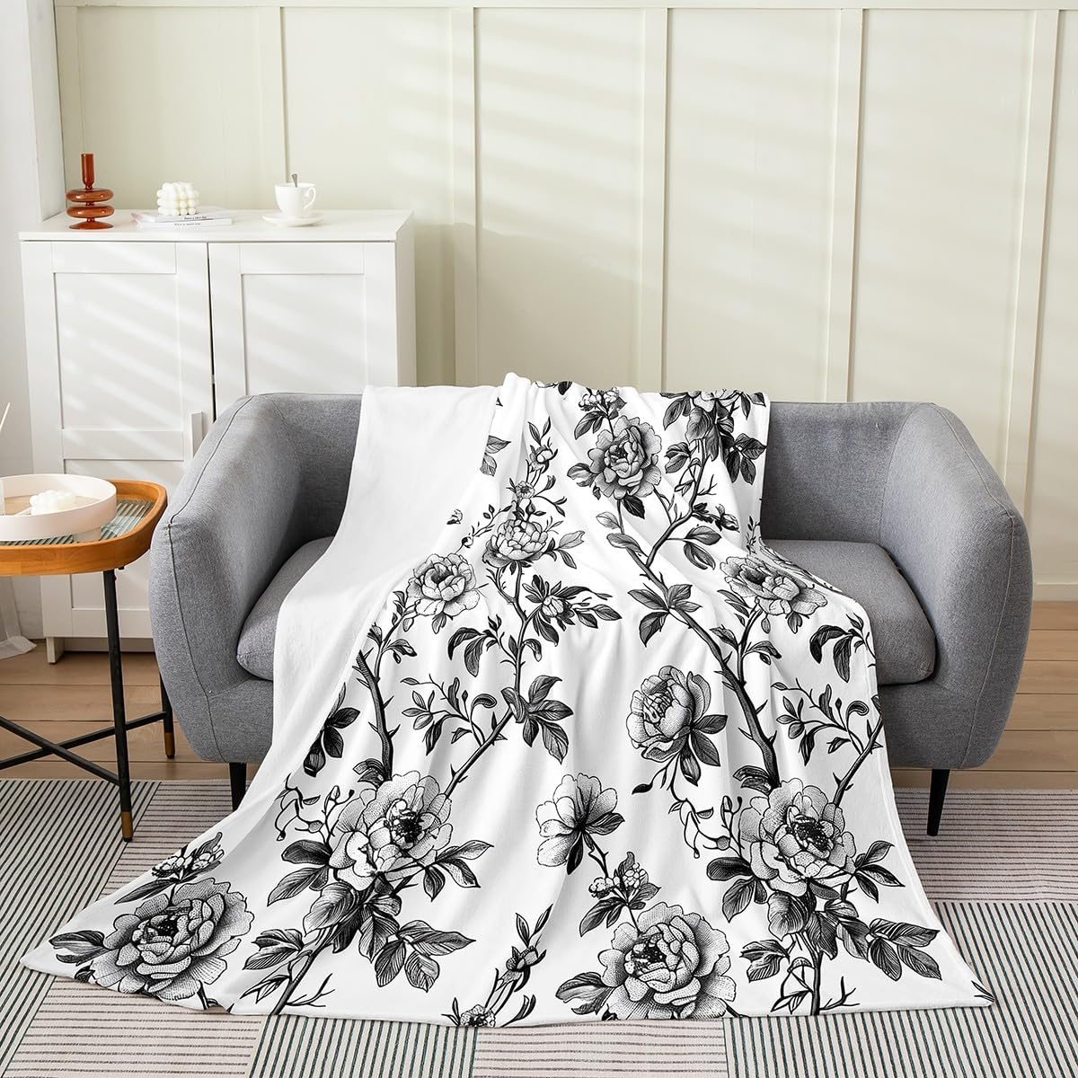 Feelyou Flower Blanket Queen 90"x90" Natural Theme Plush Throw Blanket for Kids Boys Girls Botanical Floral Printed Flannel Fleece Blanket Blossom Flowers Pattern All Season Bed Blanket White Black