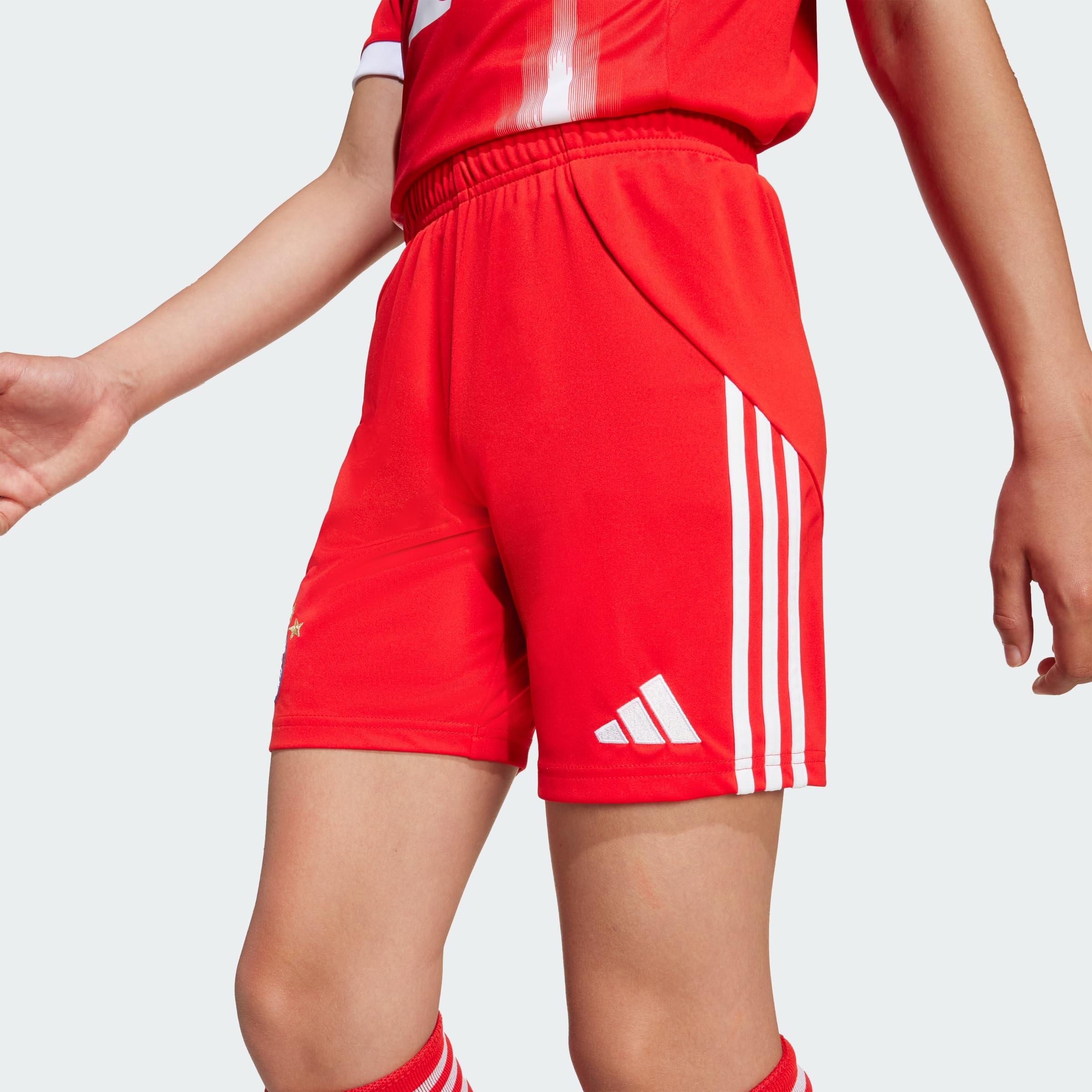 adidas Kids' Short Domicile FC Bayern 25/26 Enfants,