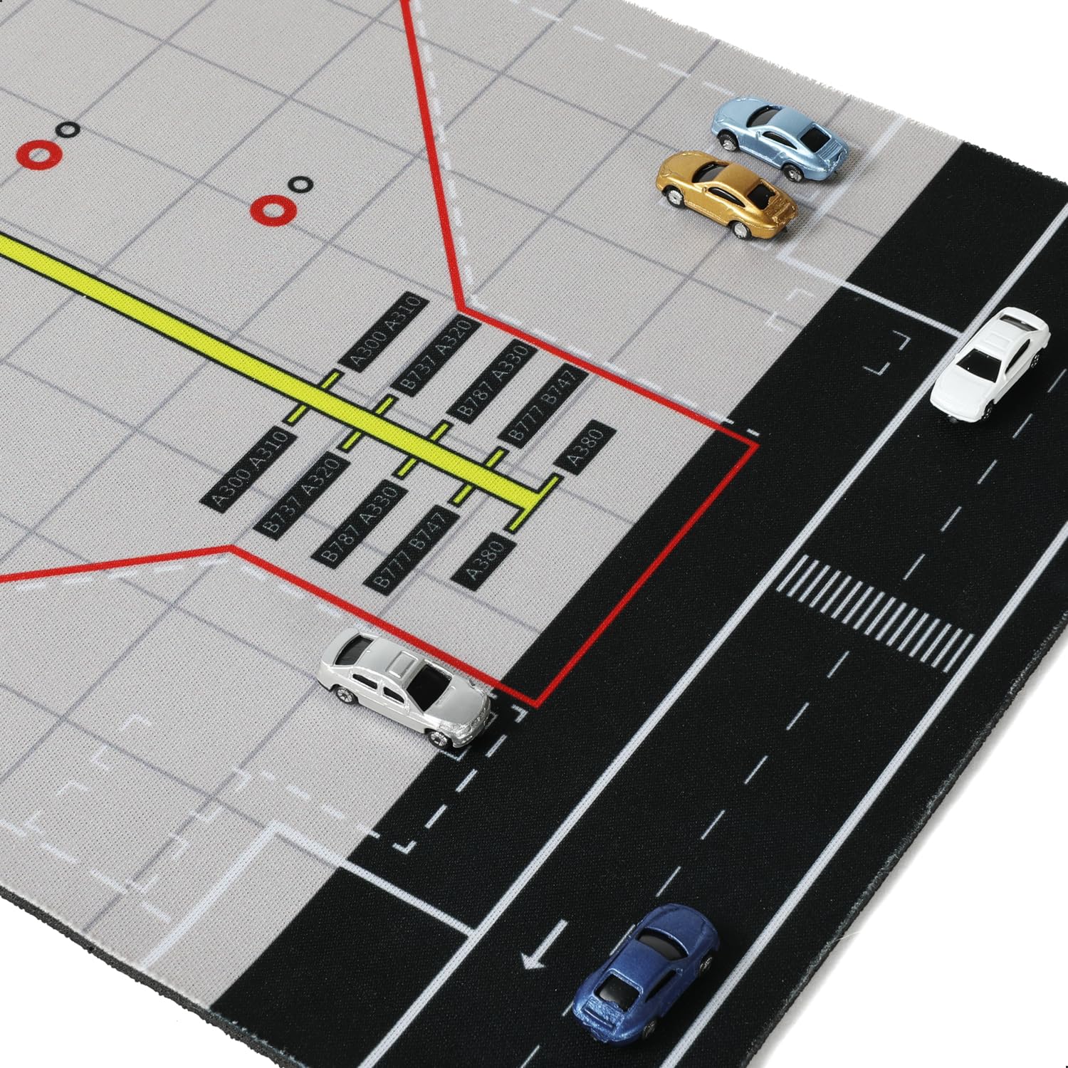 Tappetino in gomma per layout scena aeroportuale con design pista con 5X 1/200 semplici modelli di mini auto, per 1/400 e 1/500 modello singolo, base per display giuntabile o decorazione
