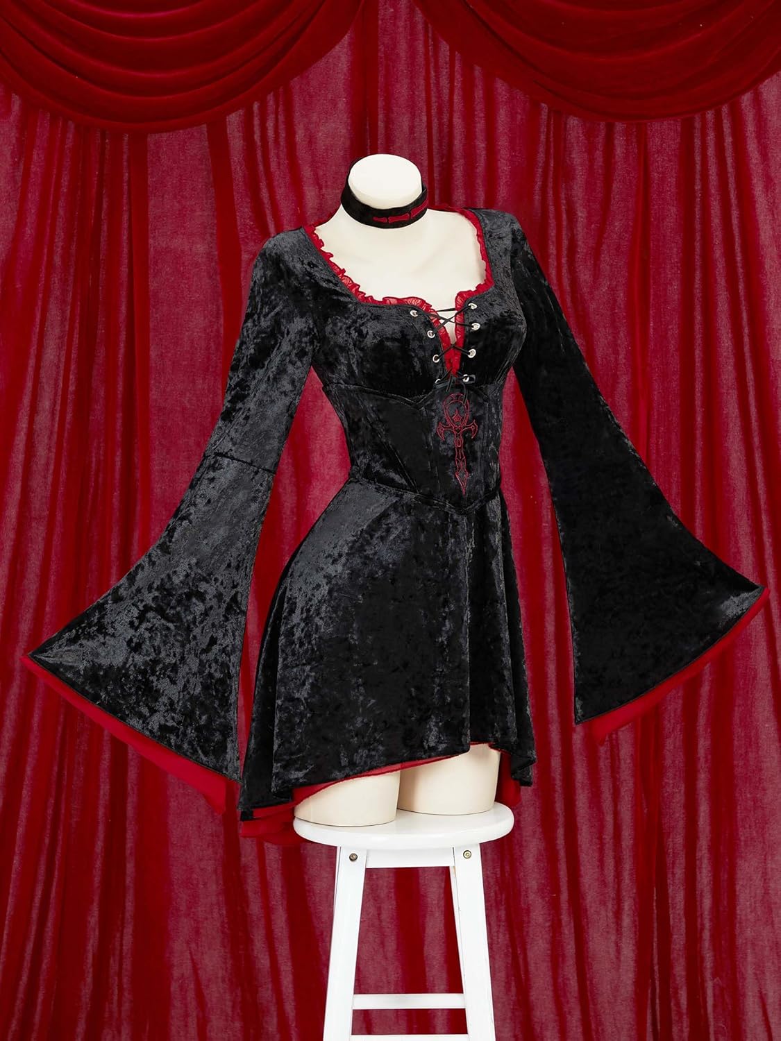 MEOWCOS Women's Medieval Dress Gothic Black Velvet Dress Vampire Style Vintage Flared Sleeve Dress with Corset Choker - Image 2