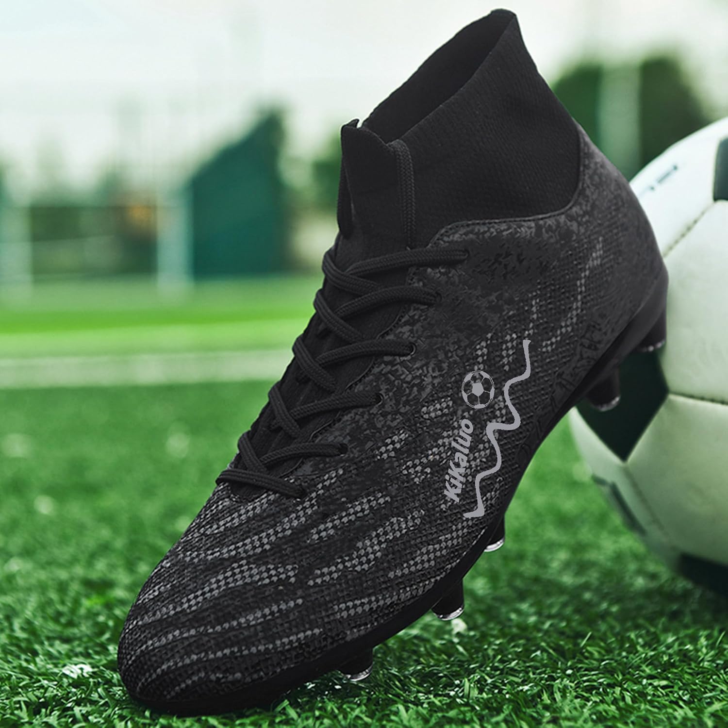 Men’s Soccer Shoes Cleats Professional High Top Breathable Training Sneakers