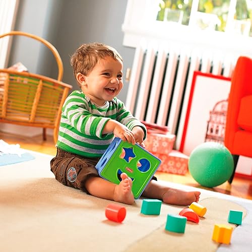 Miniatura 8 de Playskool Form Fitter - Cubo de actividades a juego con 9 formas para niños pequeños y niños de 18 meses en adelante (exclusivo de Amazon)