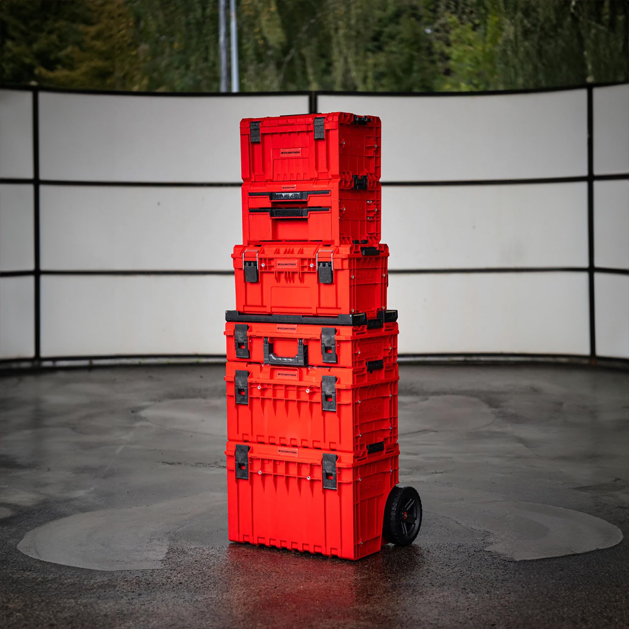 Toolbrothers RHINO ONE 350 2.0 Vario RED ULTRA HD Custom walizka narzędziowa organizer modułowy 585 x 385 x 320 mm 38 l można układać w stos IP66