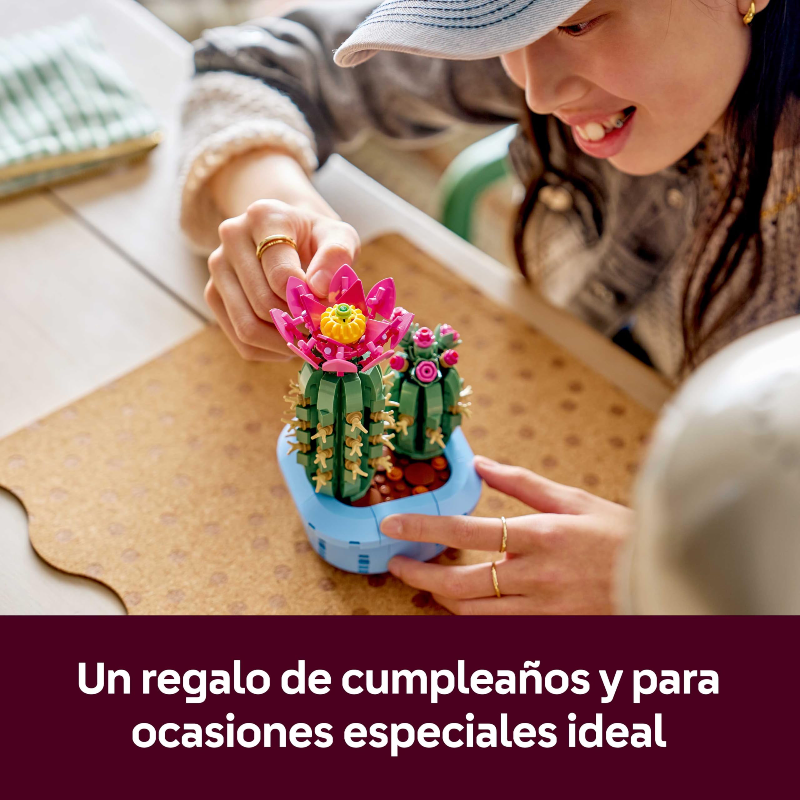 LEGO Botanicals Cactus en Flor - Planta con Maceta Artificial con 2 Cactus y Flores - Decoración de la Habitación - Regalo de Cumpleaños para Niñas de 9+ Años y Amantes de Las Plantas - 11509
