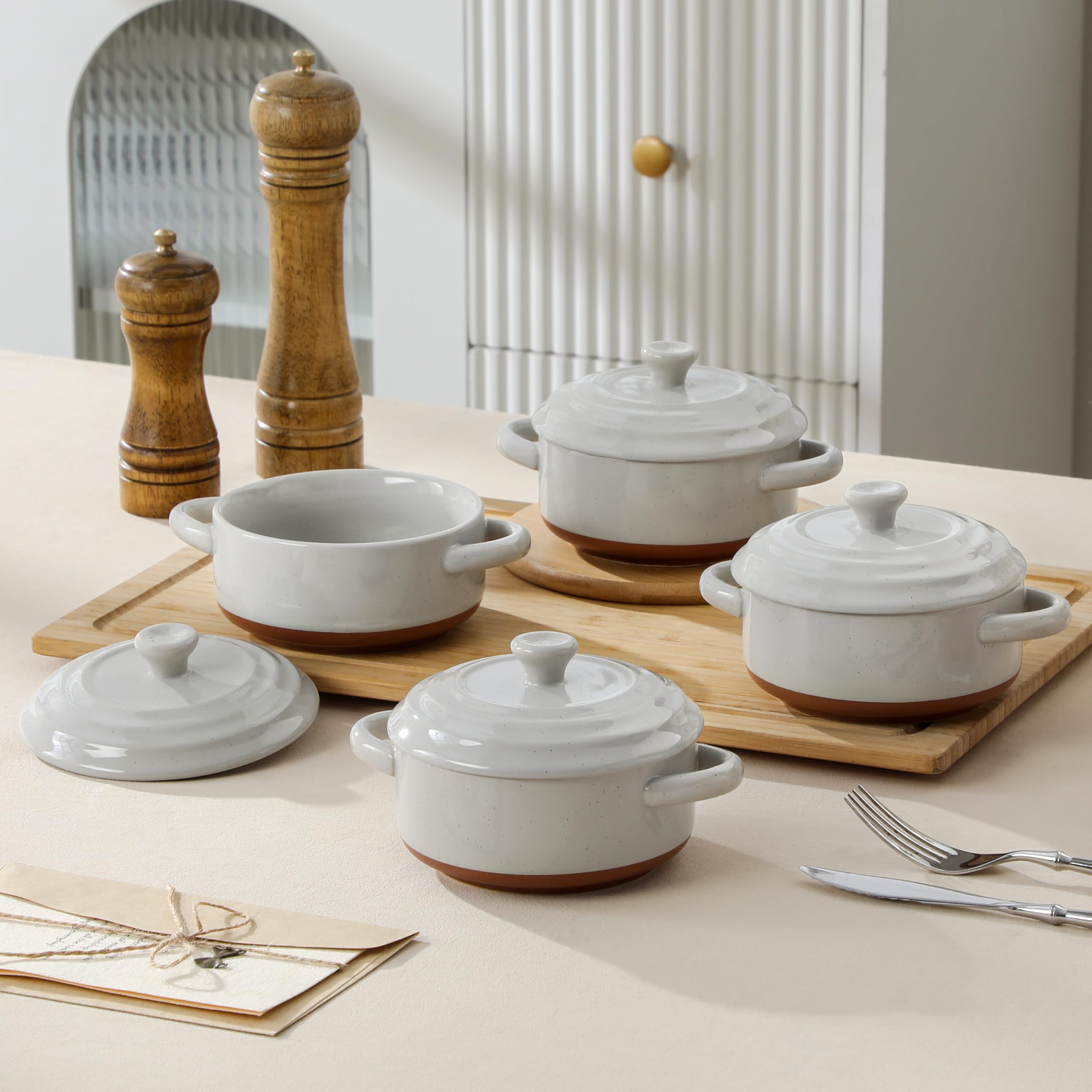 Amazon.com: MALACASA Mini Cocotte Set - 12 OZ Ramekins with Lids