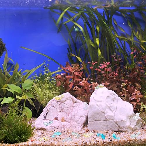 Miniatura 7 de Pndeyo Mini peces dorados de resina, 200 piezas, figuras de peces en miniatura brillantes, lindos peces de jardín falsos para decoración de pequeñas