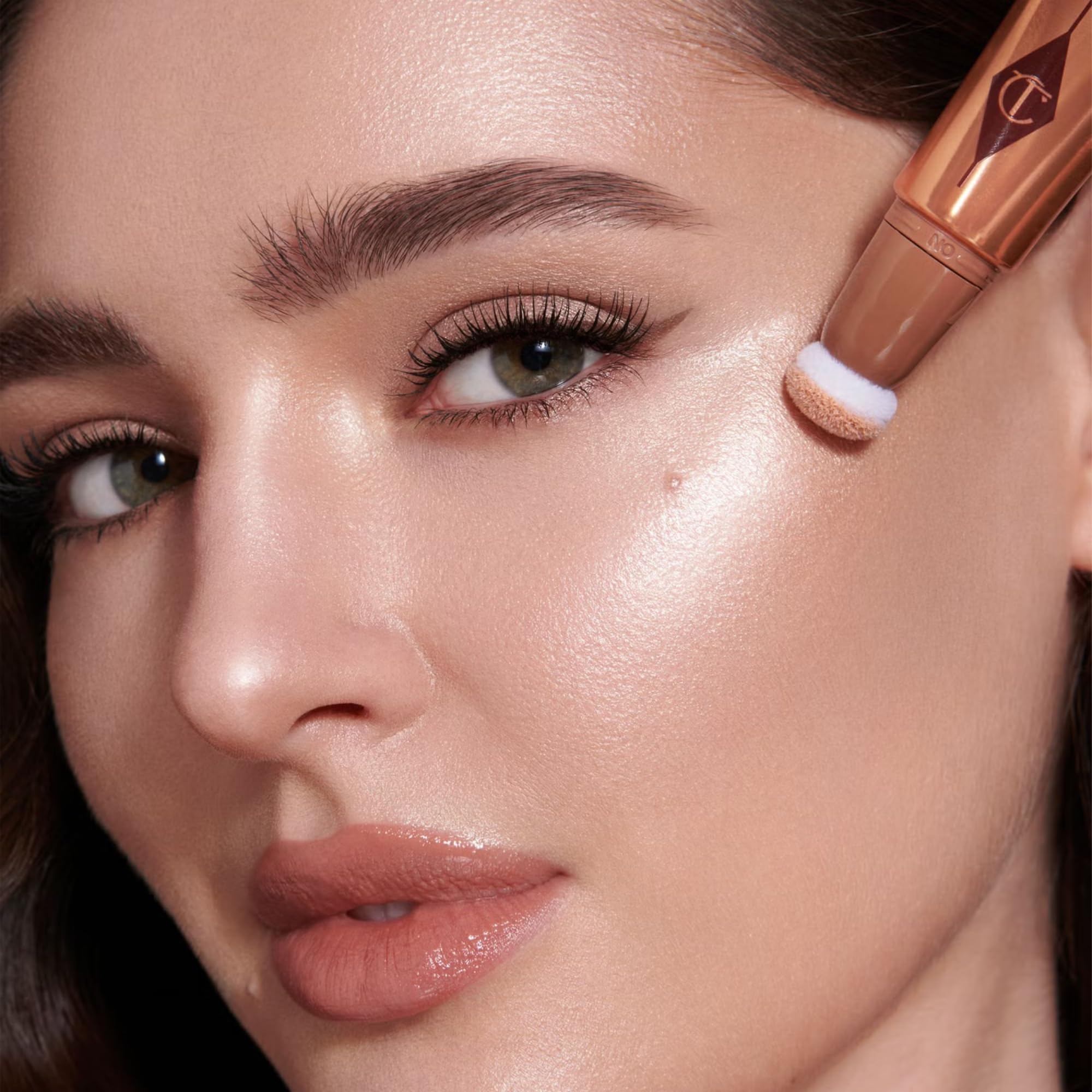 Charlotte Tilbury Supernudes Lip Cheek Kit, Mini Set mit Lip Cheat Liner, Light Wand und Plumpgasm, Nude-Beige, 3-teilig
