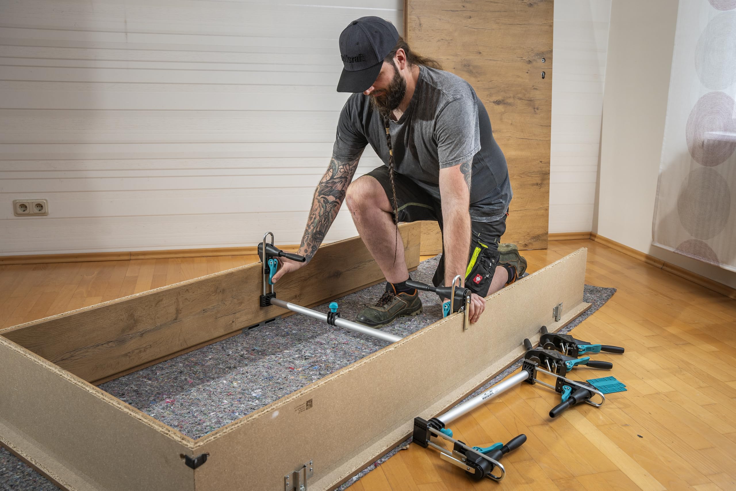 Wolfcraft Kit de Pose de Châssis de Porte PRO 3679015 - Montage de Porte, Largeur max. 1000 mm, 12 pièces