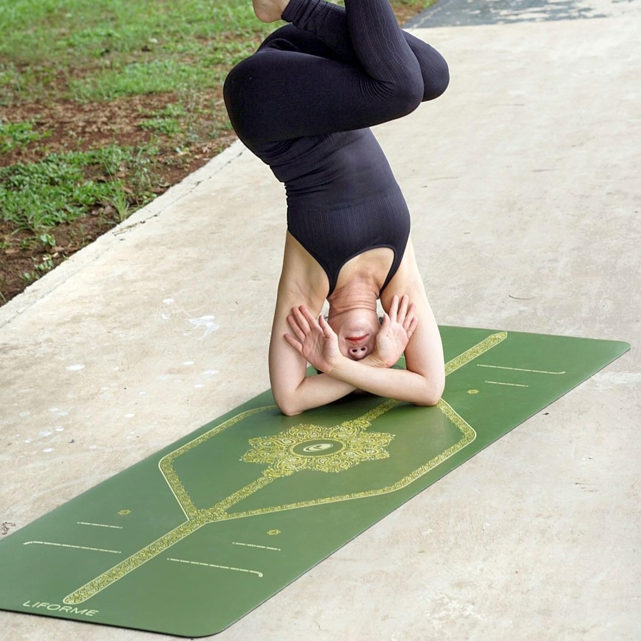 Liforme Tappetini Yoga Stampati – Design brevettato per l'allineamento | Aderenza eccezionale, Ecologico, Atossico, Resistente al sudore, lungo, largo, spessore di 4,2 mm, Borsa per Yoga inclusa