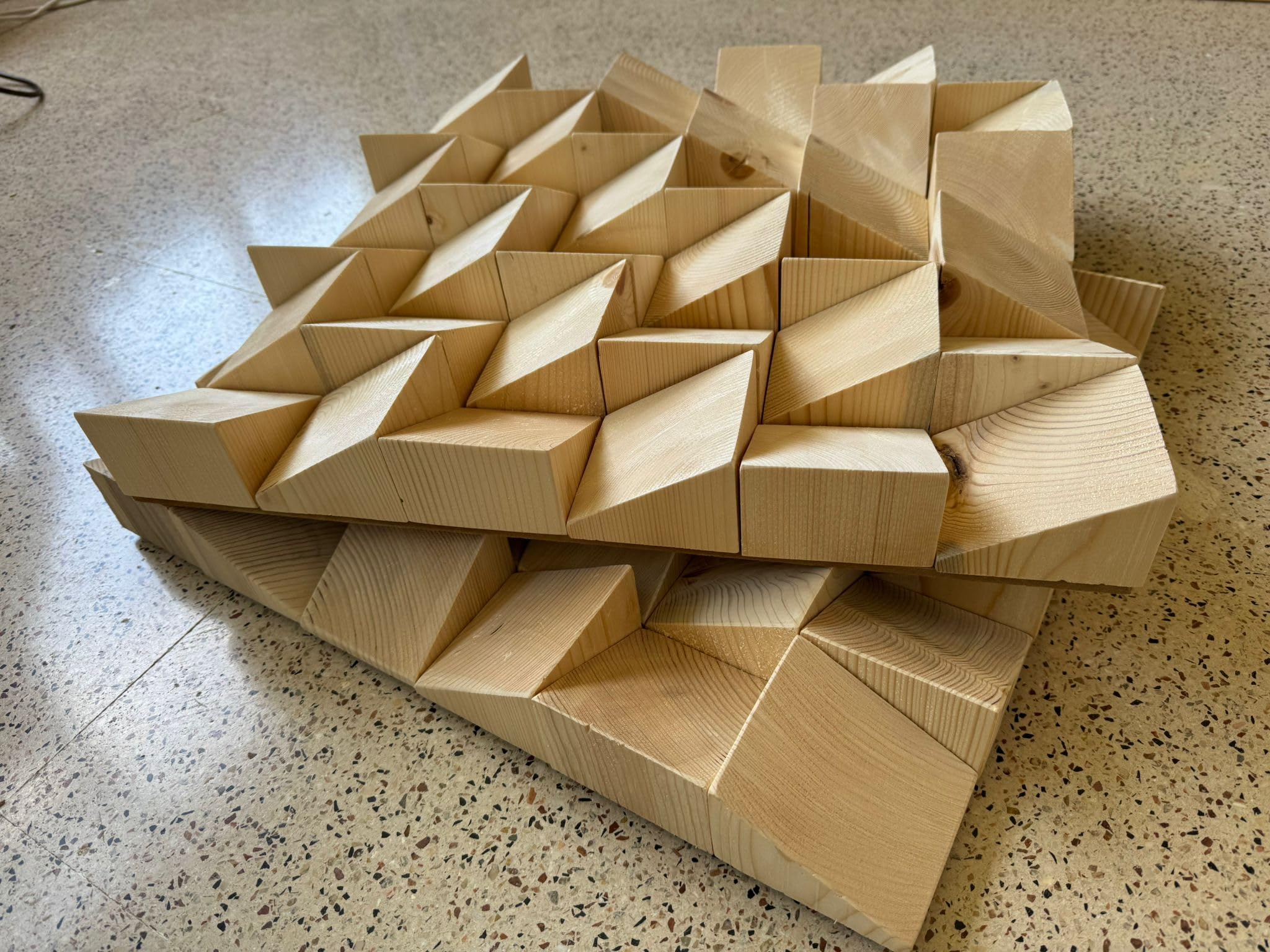 Lenacustica Pannello Acustico in Legno Naturale 50x50 cm - Diffusore Acustico in Legno Massello.