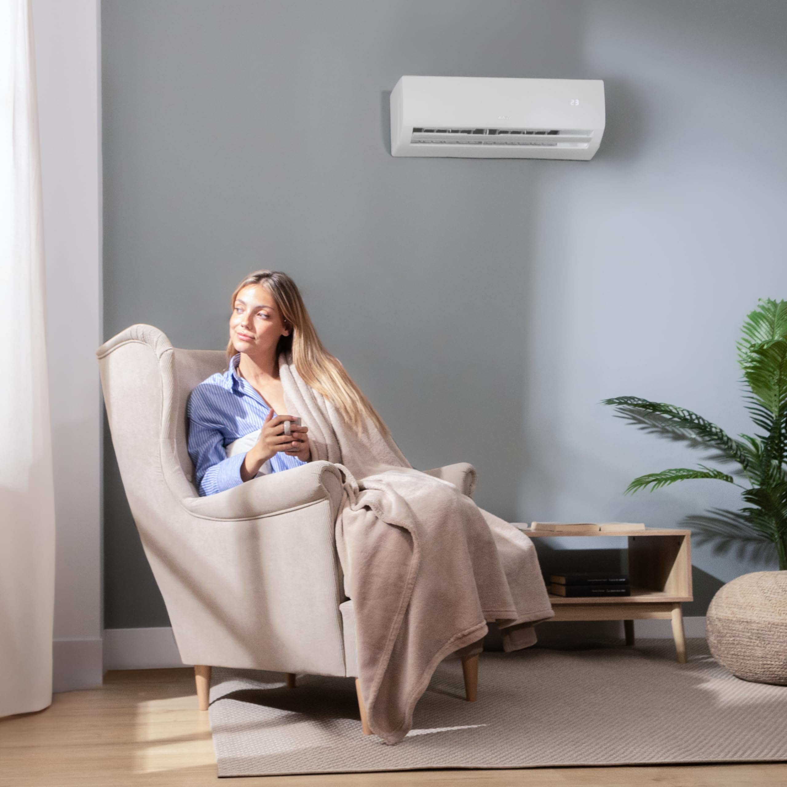 Cecotec Aire Acondicionado Split AirClima 12000 Smartfresh Connected. 12000 BTU, Motor DC, Bomba de calor, Control Wifi, Mando a distancia, Pantalla LED, Sistema Inverter, Cobertura 22 m2