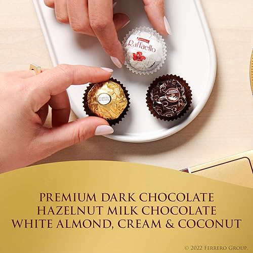 Miniatura 10 de Ferrero Collection Premium Gourmet - Chocolate con leche de avellana surtida chocolate negro y coco gran caja de regalo navideña 91 onzas 24 unidades