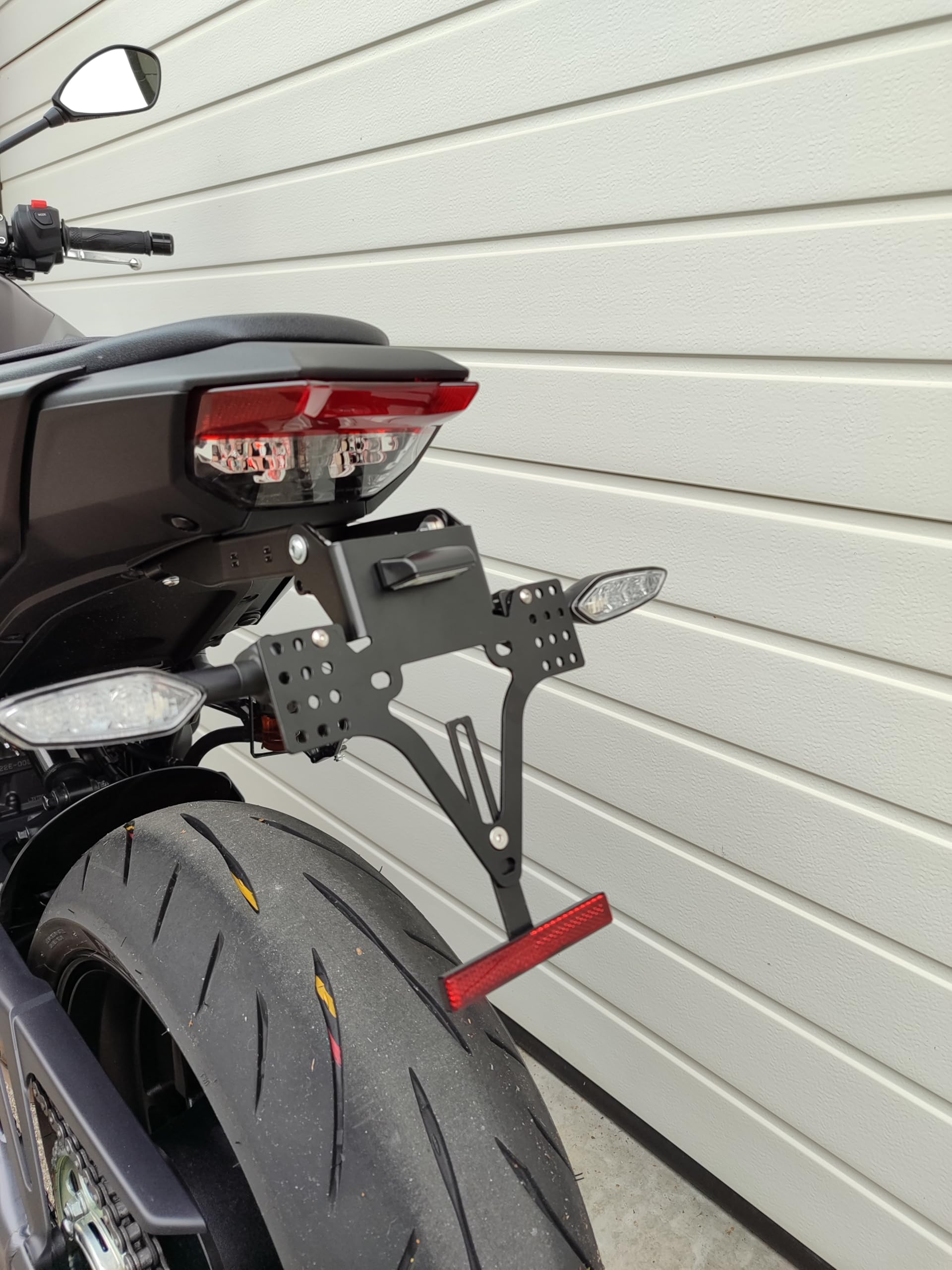 Kennzeichenhalter kompatibel mit Yamaha MT09 ab 2024 mt-09 Kennzeichenträger Tail Tidy Heckumbau kurzes Heck für OEM Blinker