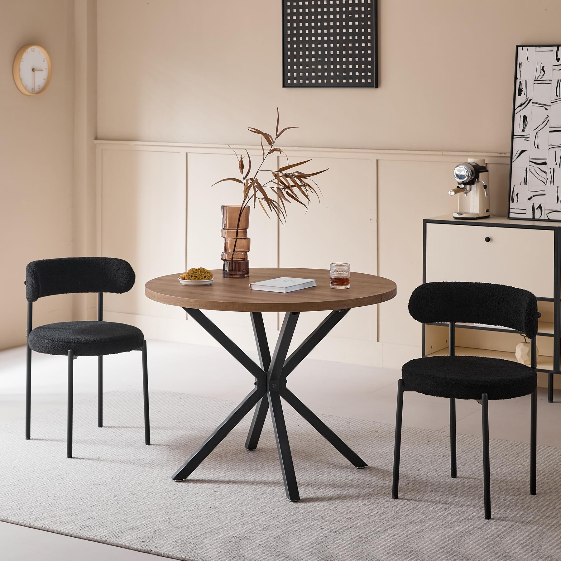 GrandCA HOME Juego de Mesa y Sillas de Comedor: Mesa Redonda de 100 cm + 4 Sillas de Comedor Sherpa, Aptas para 4-6 Personas, (Marrón Oscuro + Negro)