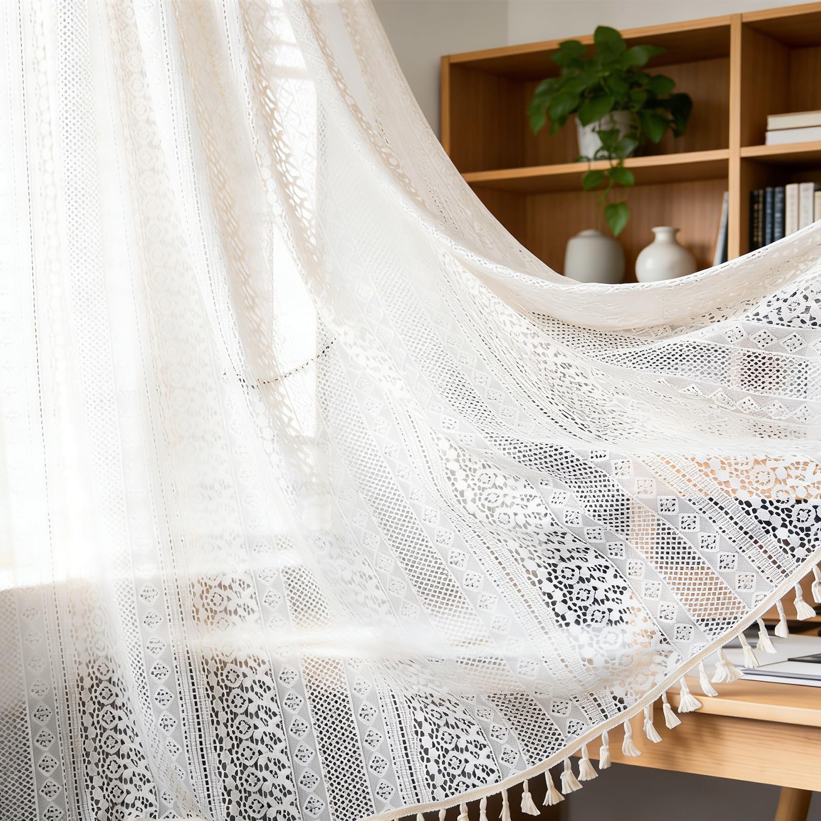 Lot de 2 rideaux bohèmes au crochet en coton style rustique vintage avec pompon, 150 x 160 cm, beige, pour salon, chambre à coucher, extérieur (beige-1)