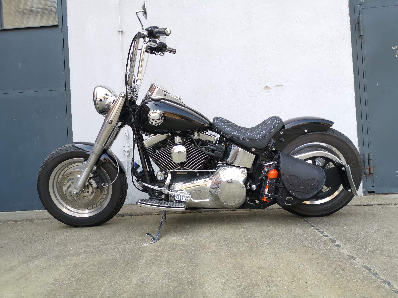 Diablo Skull Sacoche latérale de Moto, Compatible avec Harley Davidson Softail Compatible avec Fatboy Heritage Fat Bob 2018, Sacoche de Moto