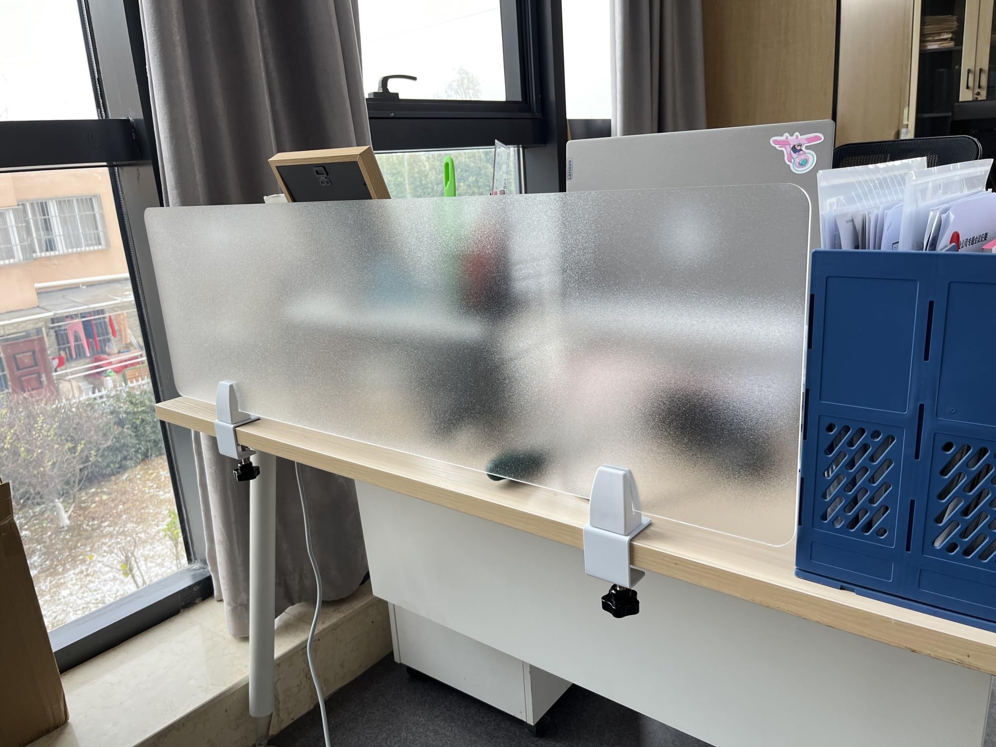 HJYCLFAZU Matte Acrylic Desk Dividers Removable Clamp Screen for Enhanced Privacy in Offices and Libraries Office Partition Panels Workspaces