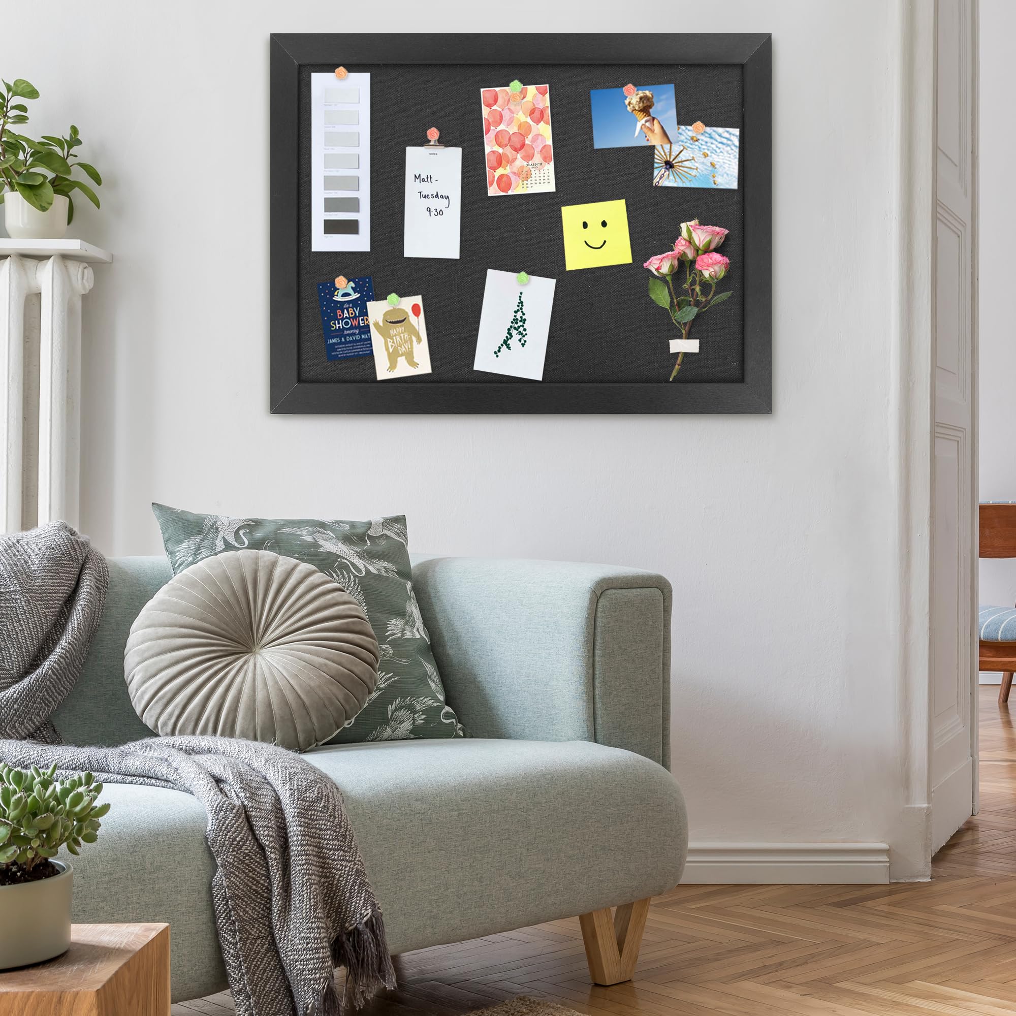 AKTOP Czarna tablica korkowa z lnu 50 x 76 cm, duża, oprawiona tablica korkowa na ścianę, wisząca tablica z obrazkami do dekoracji domu, biura, urocza tablica wizji z pinezkami