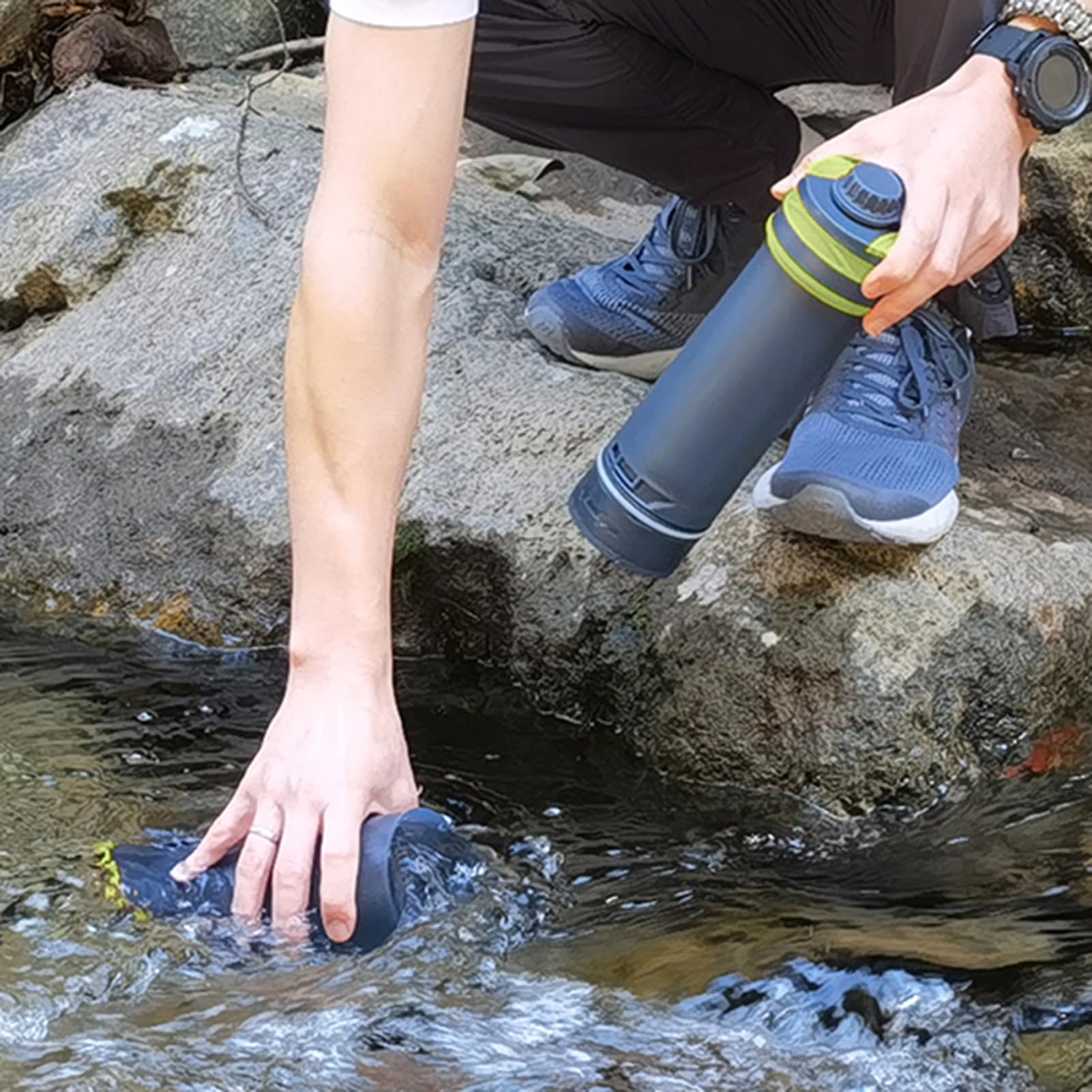 Filtro bottiglia d'acqua, portatile chiaramente filtrata bottiglia ultra sottile filtro Purificatore d'acqua all'aperto per escursioni in campeggio di sopravvivenza per la pista (Verde)