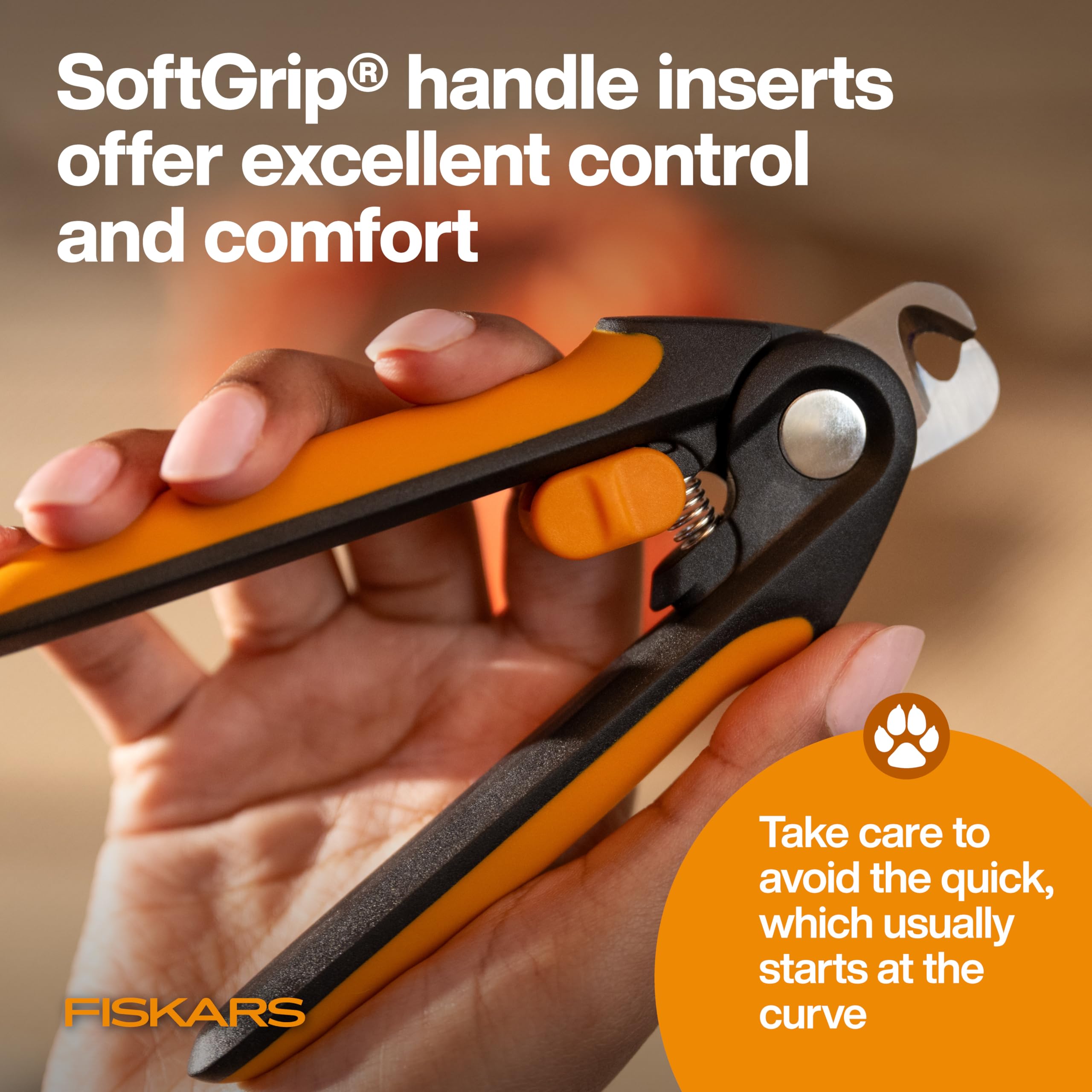 Fiskars Tagliaunghie grande per animali domestici, tagliaunghie per cani e gatti, lama semicircolare e manico SoftGrip con blocco di sicurezza, 14,6 cm, arancione/nero