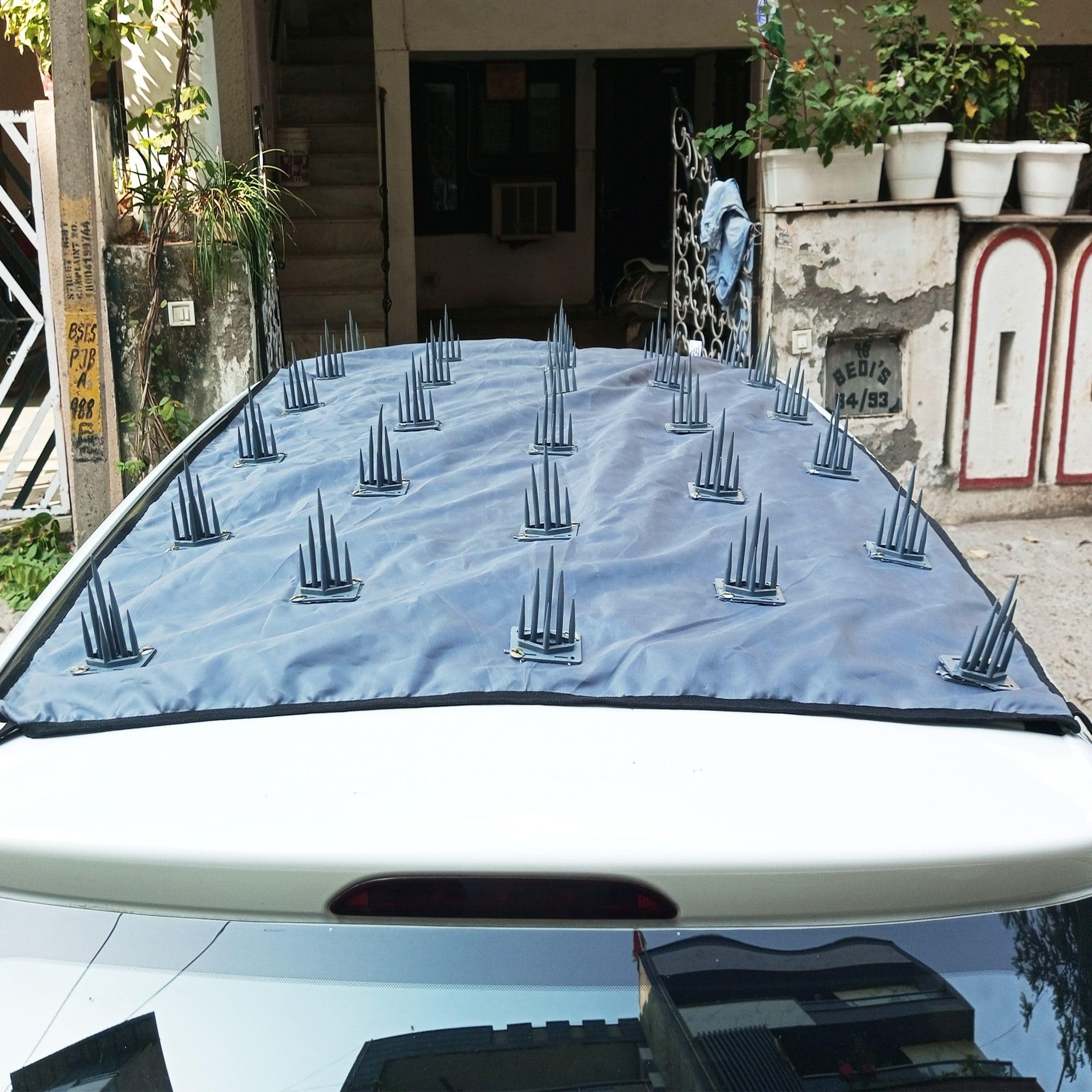 CARMAZE Car Protection Cover for Dogs Monkeys & Pets with Waterproof for Cover Your Car Roof its Covered Your car Bonnet.(1-Small) (B0DHP47RVQ) Amazon Price History, Amazon Price Tracker