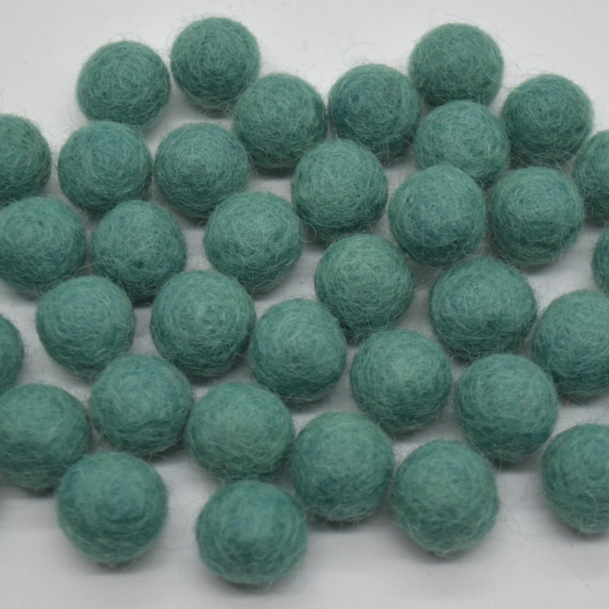 Oriental Direct based in West Yorkshire 100% Wool Felt Balls - 1.5cm - 25 Felt Balls - Light Sea Green