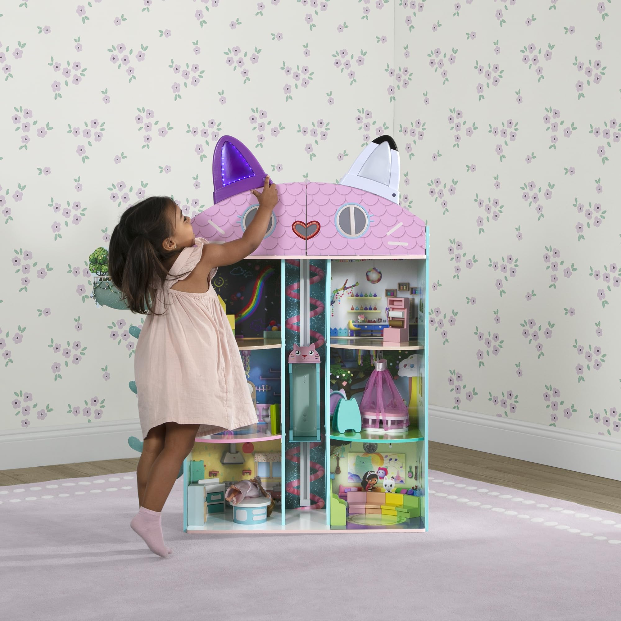 Gabby’s Dollhouse Purrfect Playhouse by Delta Children – Features Sounds & Light Up Ears - Includes 20 Accessories - Fits 8-inch Dolls - Pretend Play Dream Gift for Ages 3