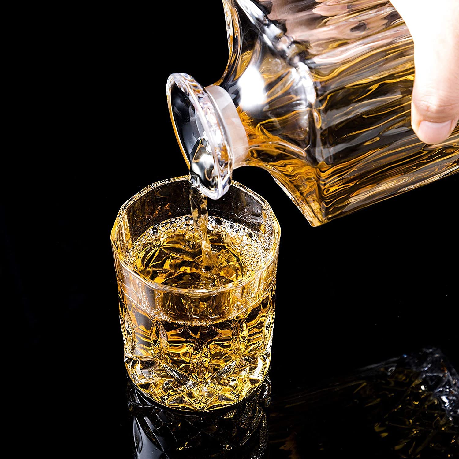 BINZO 700 ml Glass Decanter for Whiskey, Wine, Alcohol, Rum, Scotch, Liquor Whiskey, Wine, Whisky, Gin Decanter Clear 4