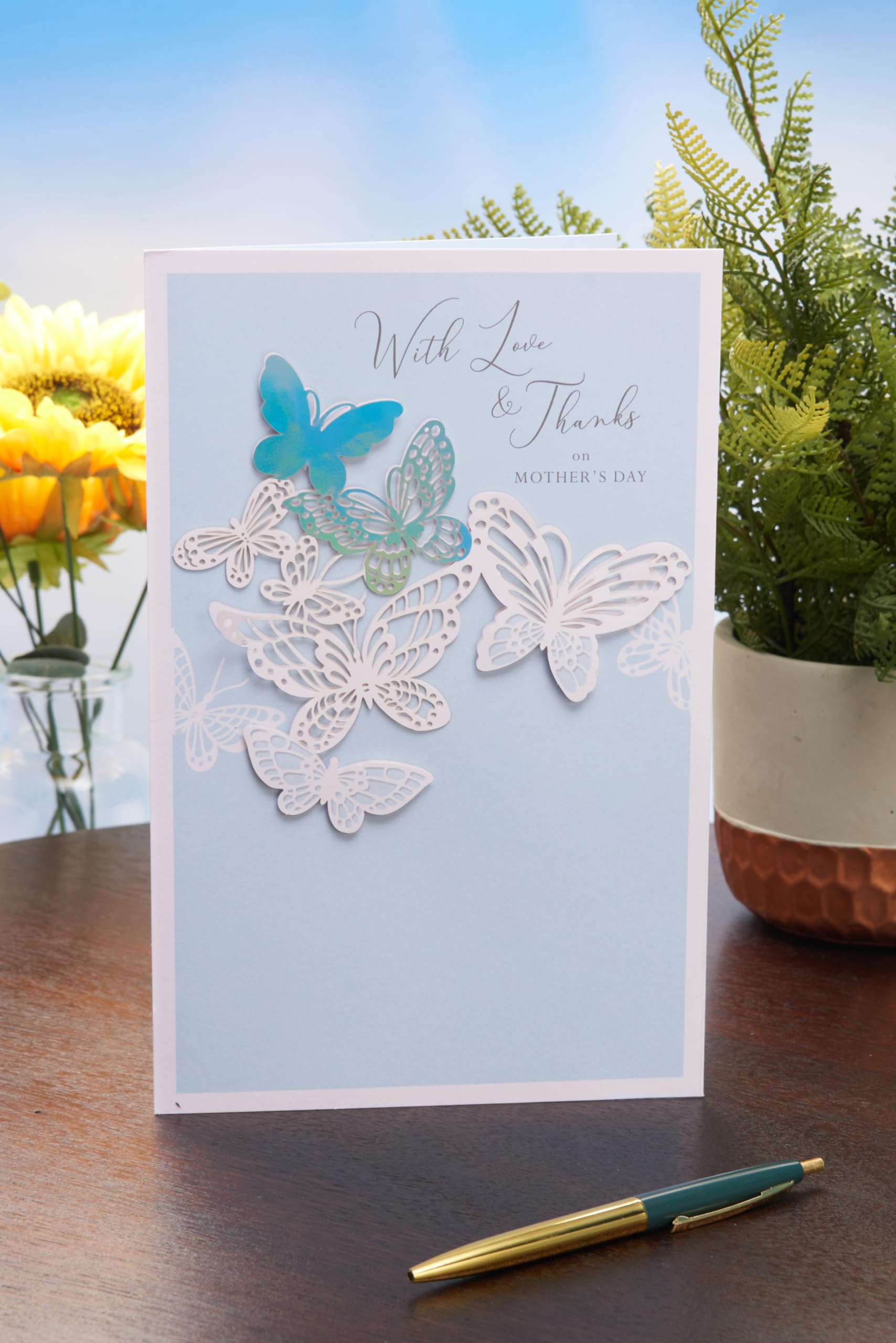 UK Greetings Mother's Day Card for Her - Light Blue Design, 16.5 cm x 25.4 cm - Image 3