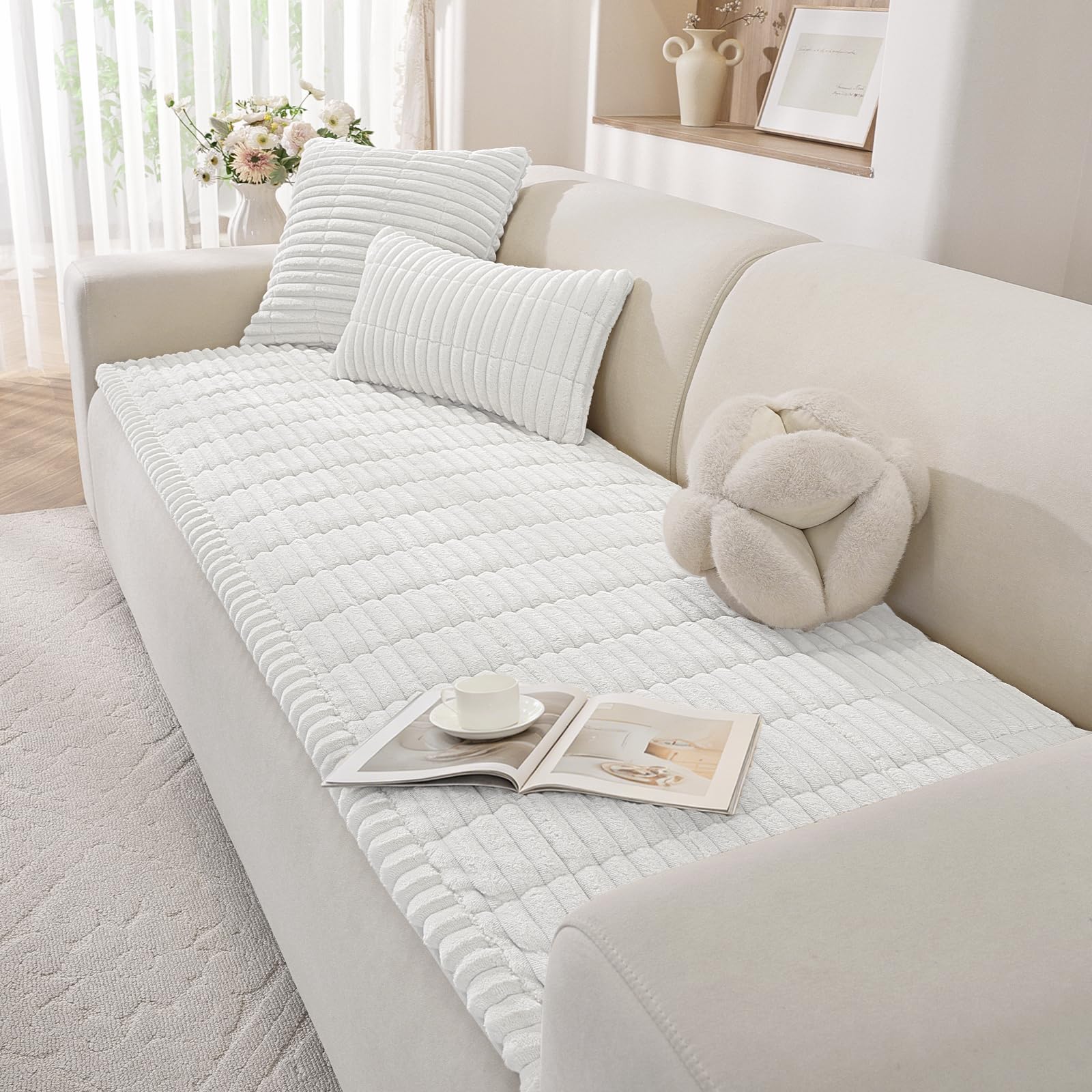 Photo 1 of *** STOCK PHOTO SIMILAR NOT EXACT** Pet Couch Cover for Dogs, Non Slip Couch Protector for Dogs