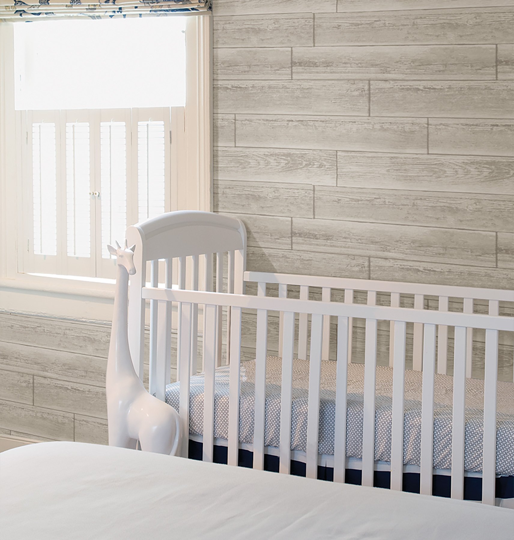 NuWallpaper NU1930 Serene Wooden Chic Peel and Stick Wallpaper - Cream - Image 4