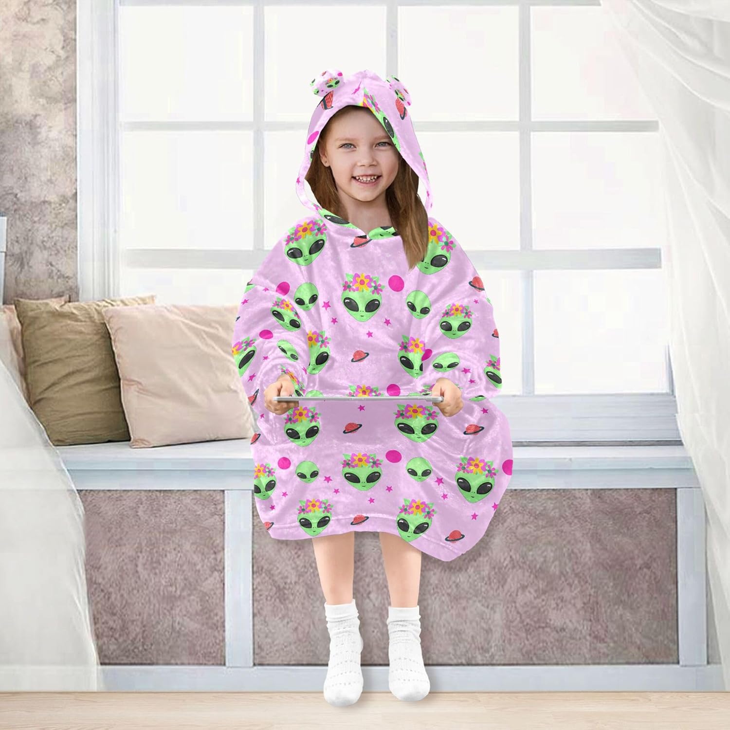 Cute Alien Ufo Kids Wearable Blanket Hoodie with Pocket and Sleeves for Toddlers, Cute Hoodies Girls Boys B0404031