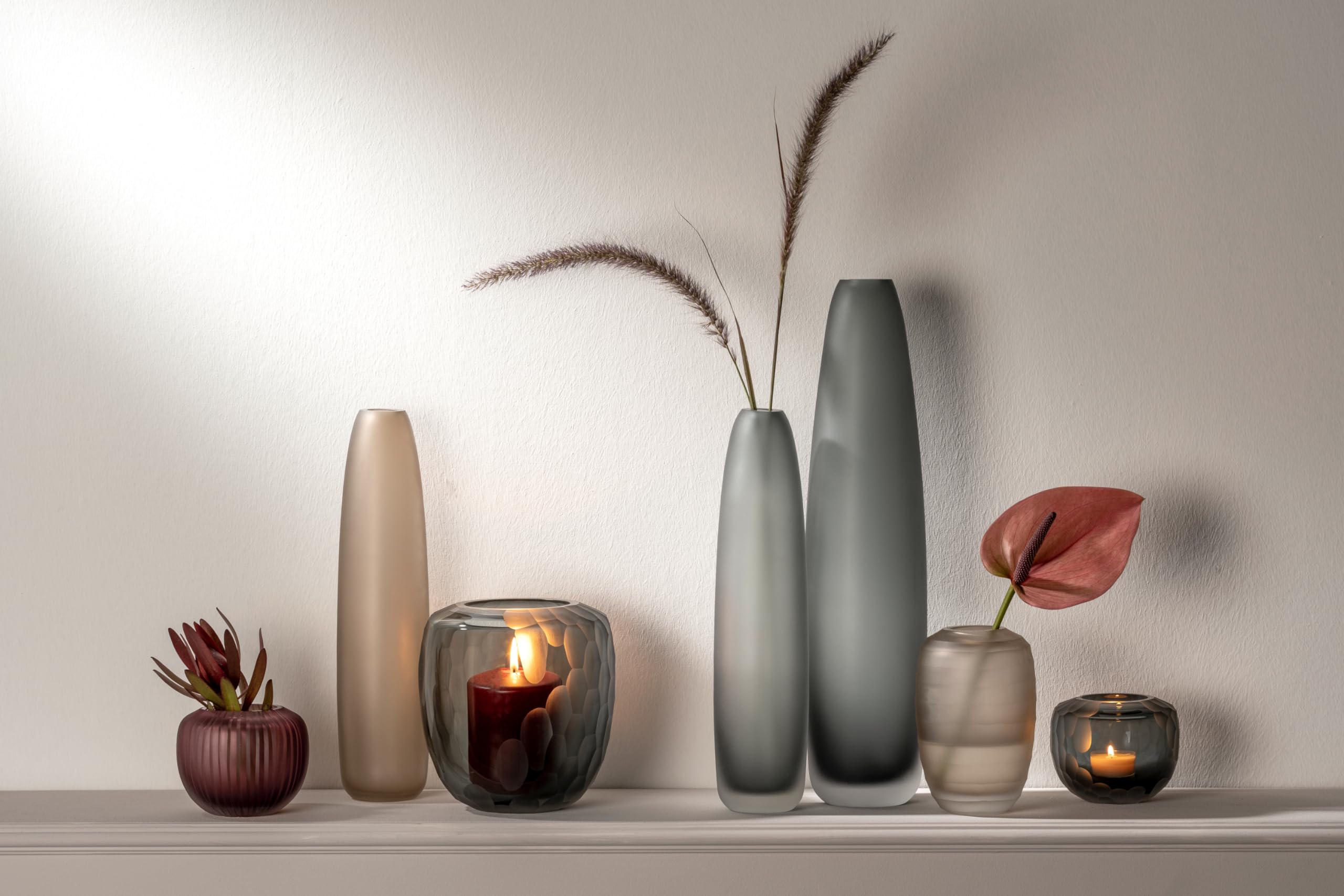 Leonardo Bellagio Bodenvase - Hohe und schlanke Vase aus hochwertigem Glas - Handarbeit - Höhe 46 cm, Durchmesser 10 cm - Anthrazit, 036453