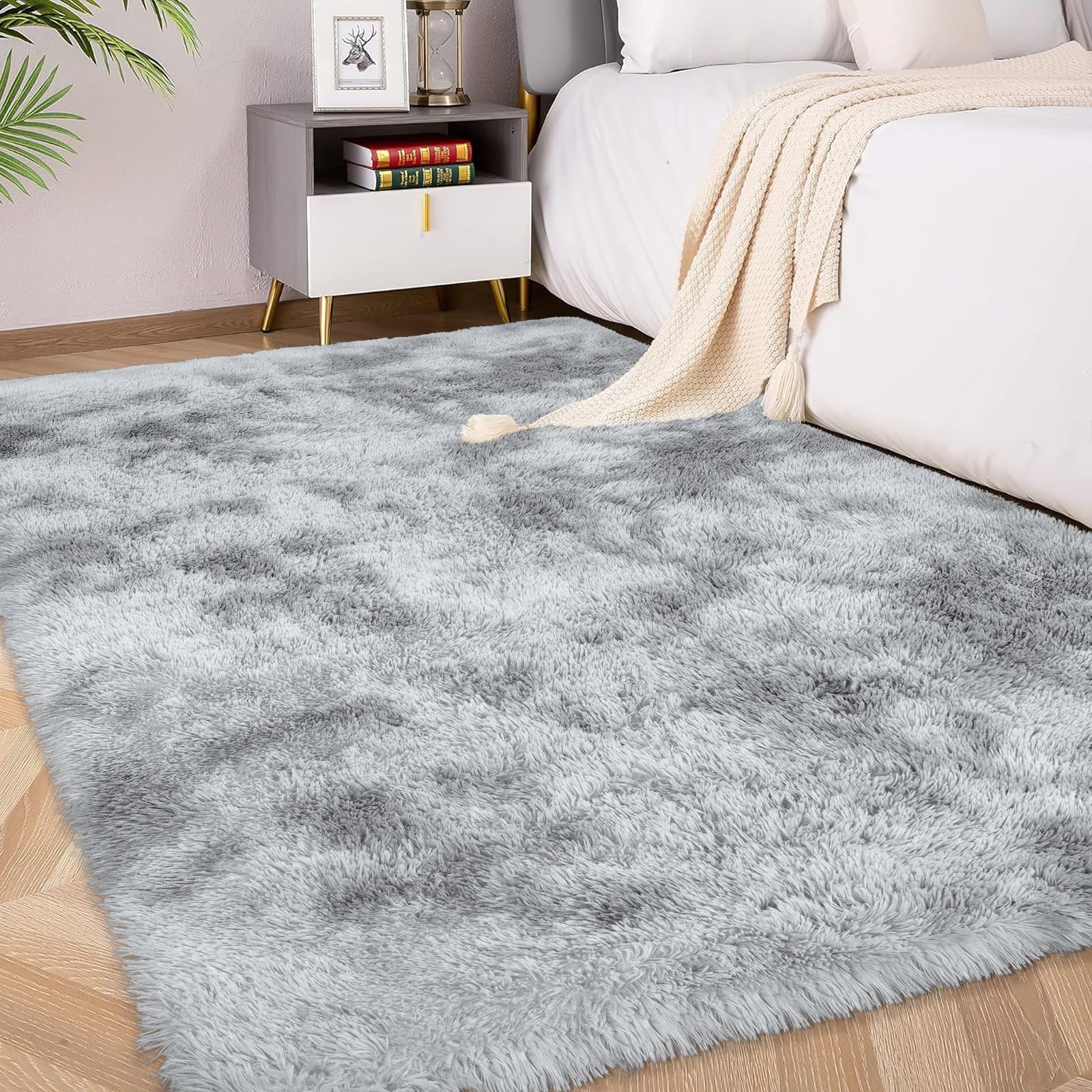 FVVRAX 140x200 cm Hochflor Teppiche für Schlafzimmer Wohnzimmer, Tie-Dyed Hellgrau Flauschig Fuzzy Shag Shaggy Teppich weichen Plüsch Teppich, Indoor-Boden Teppich für Kinder Home Decor Ästhetik