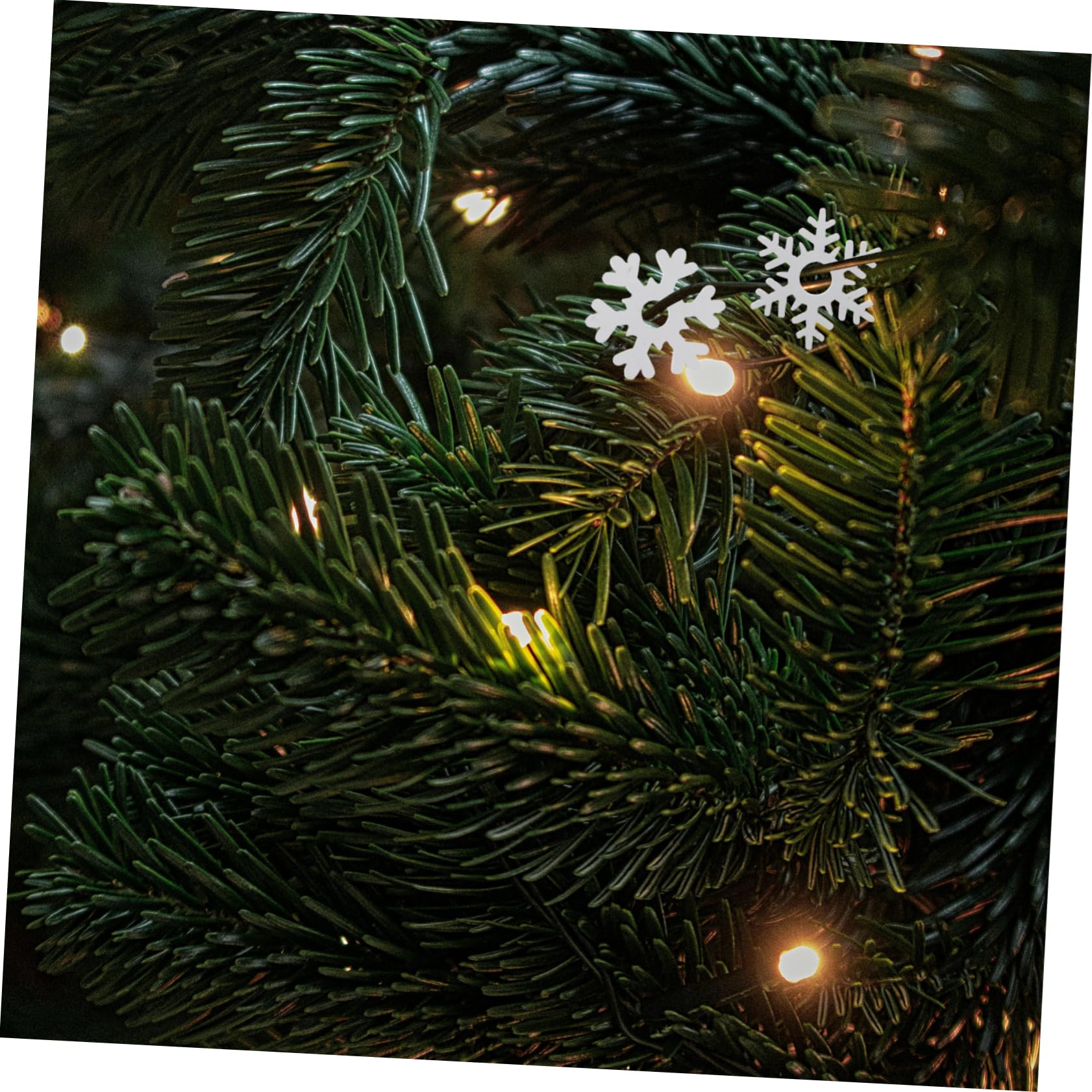 Cabilock 100 Pièces De Tranches De Bois De Flocons De Neige De Noël : Tranches De Bois Suspendues en Bois pour Arbre De Noël Vierge À Peindre Étiquettes De Flocons De Neige De Noël pour