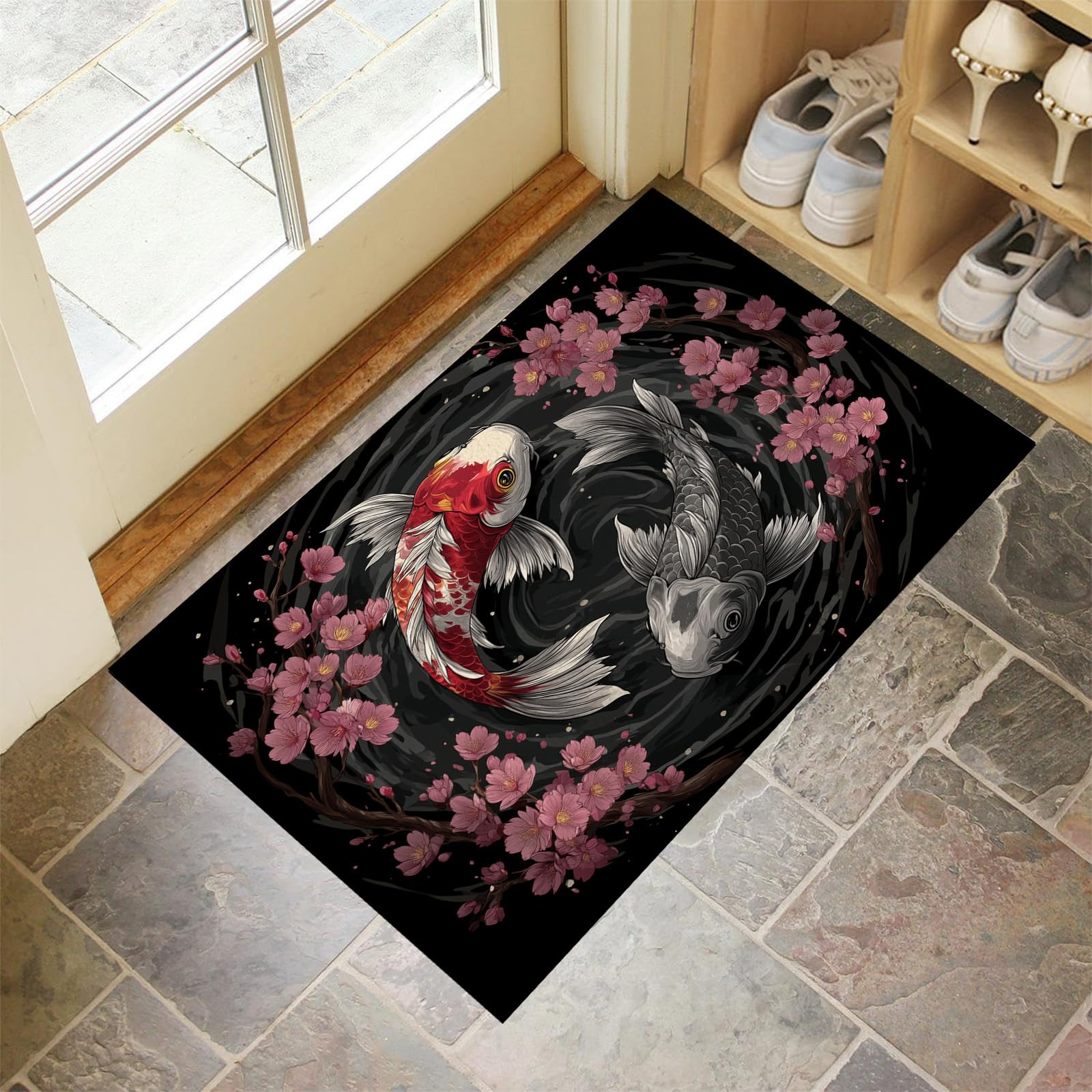Felpudo de entrada Ukiyo-E para recibir a tus visitas con la calidez del Yin-Yang y flores