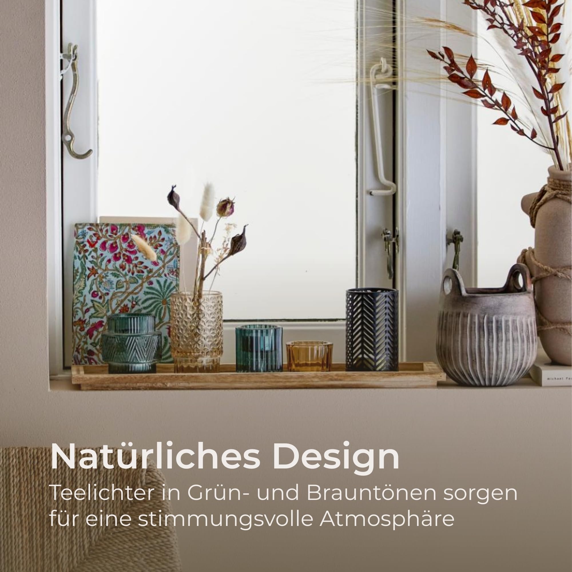 Bloomingville Sanga Windlicht-Set – Holztablett mit 5 farbigen Glas-Votivgläsern (6-teilig, 43×10,5×12,5 cm) – Skandinavische Deko für Wohnzimmer, Esstisch & Fensterbank
