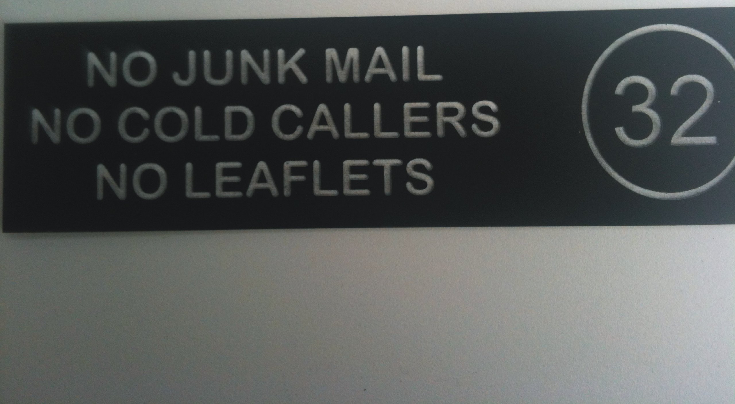 NO JUNK MAIL NO COLD CALLERS NO LEAFLETS PERSONALISED ENGRAVED ACRYLIC SIGN 170X50MM HOUSE FLAT DOOR NUMBER (BLACK)