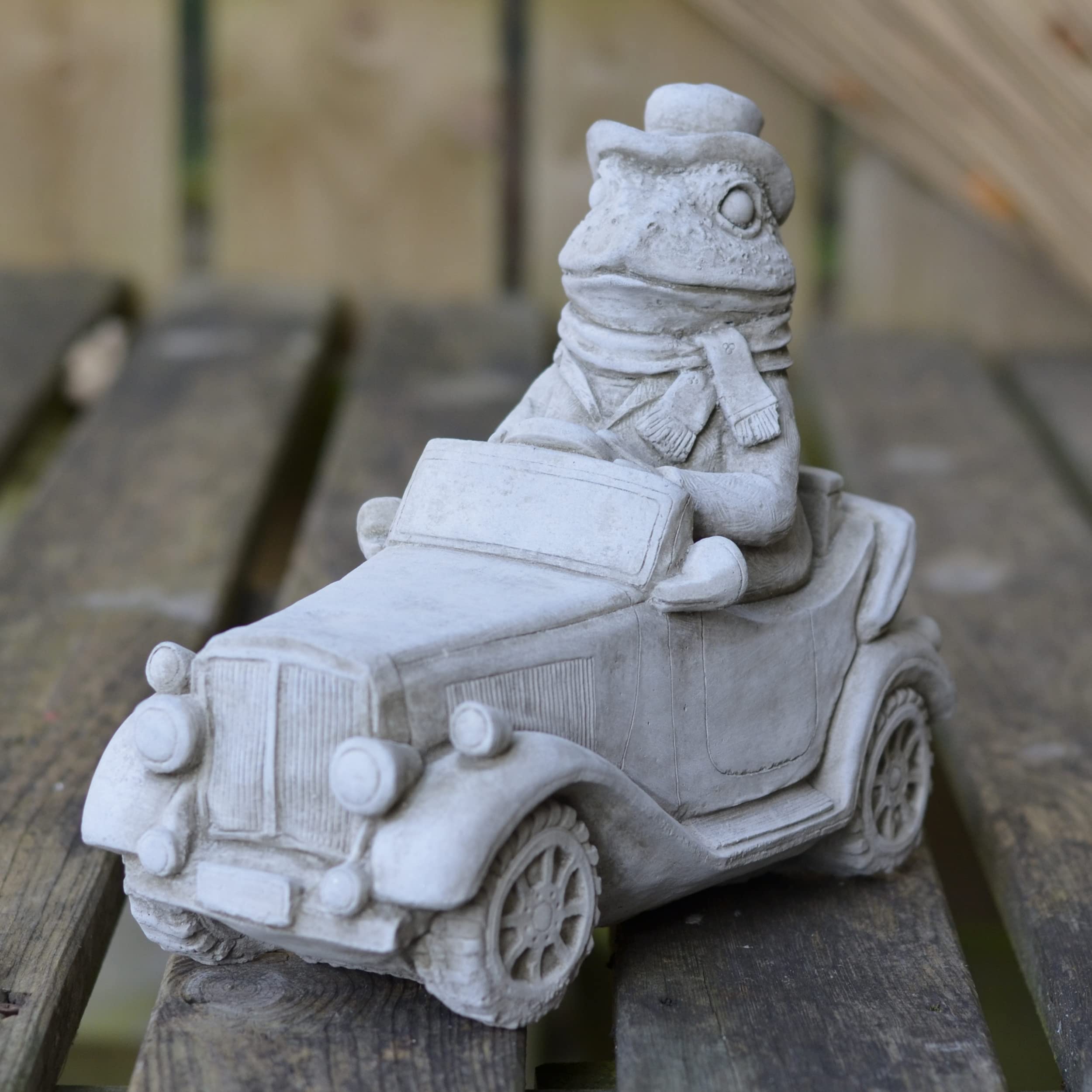 Garden Ornaments By Onefold Natural Onefold - Mr Jeremy Fisher Beatrix Potter Frog Hand Cast Stone Garden Ornaments Statue/Peter Rabbit