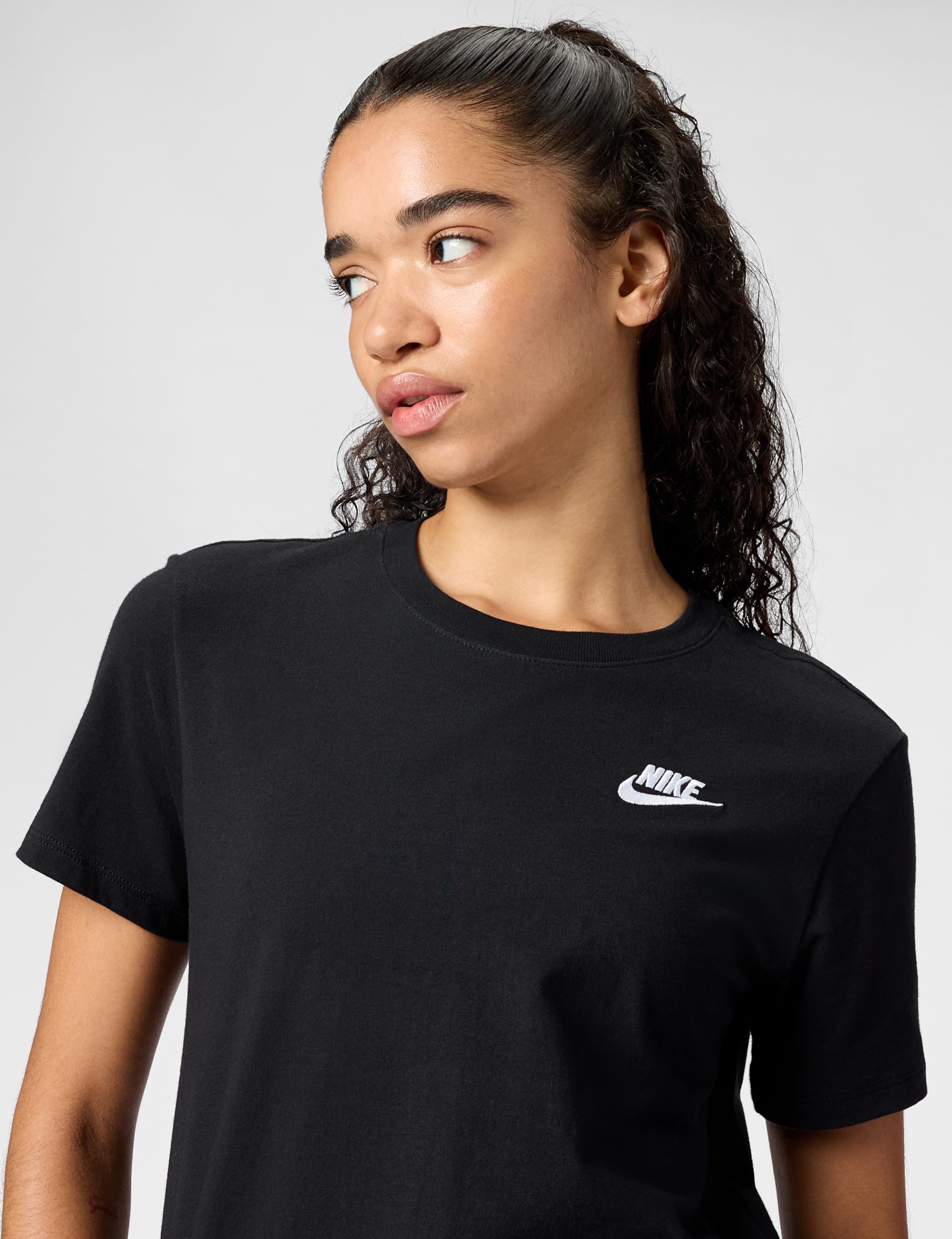Nike Sportswear Club Short Sleeve T-Shirts ET T-Shirts Femme (Lot de 1)