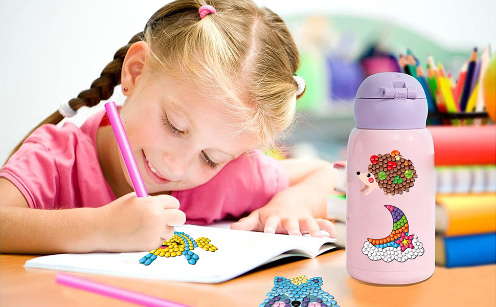 Kit Peinture Diamant Enfant - 8 Porte-clés Animaux à Décorer - 1000+ Strass, Facile, Pas De Colle - Activité Créative - 11