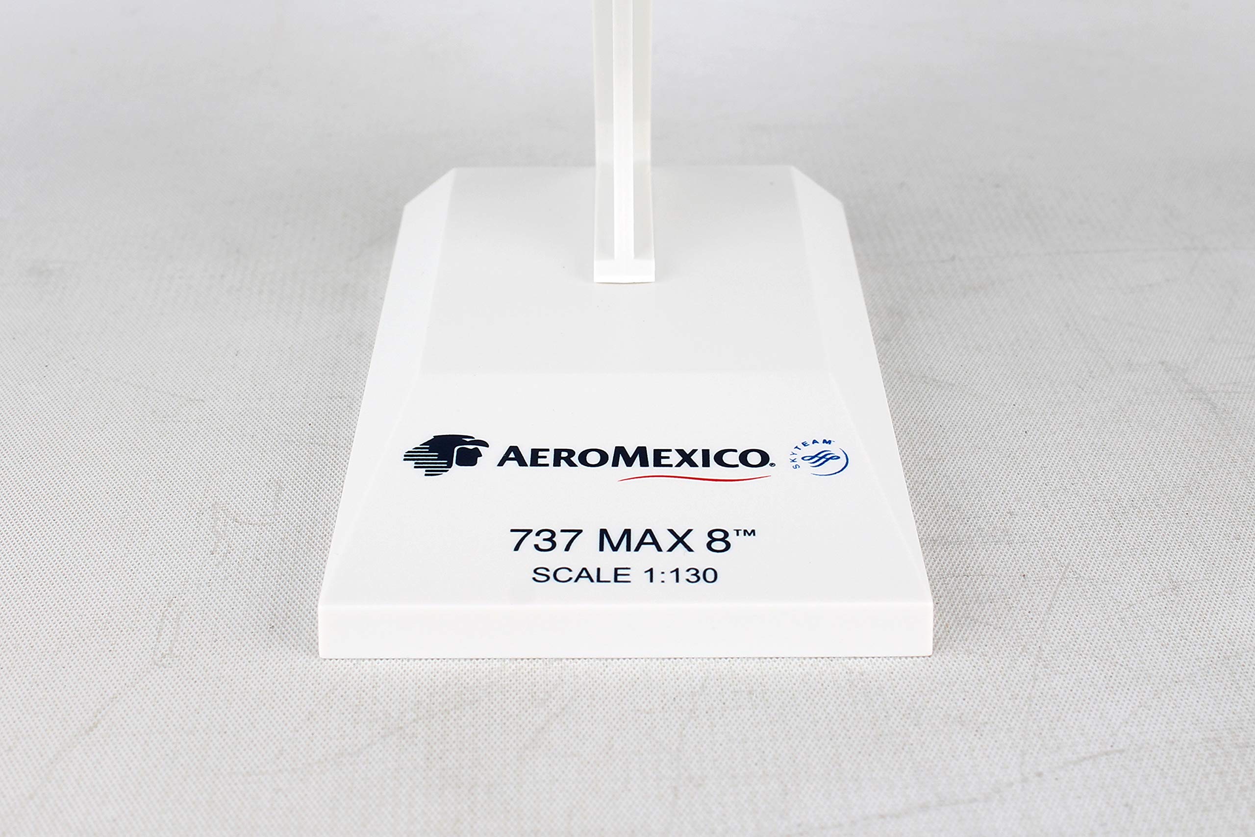 Skymarks Skr958 Aeromexico Boeing 737 Max8 1:130 Scale Display  