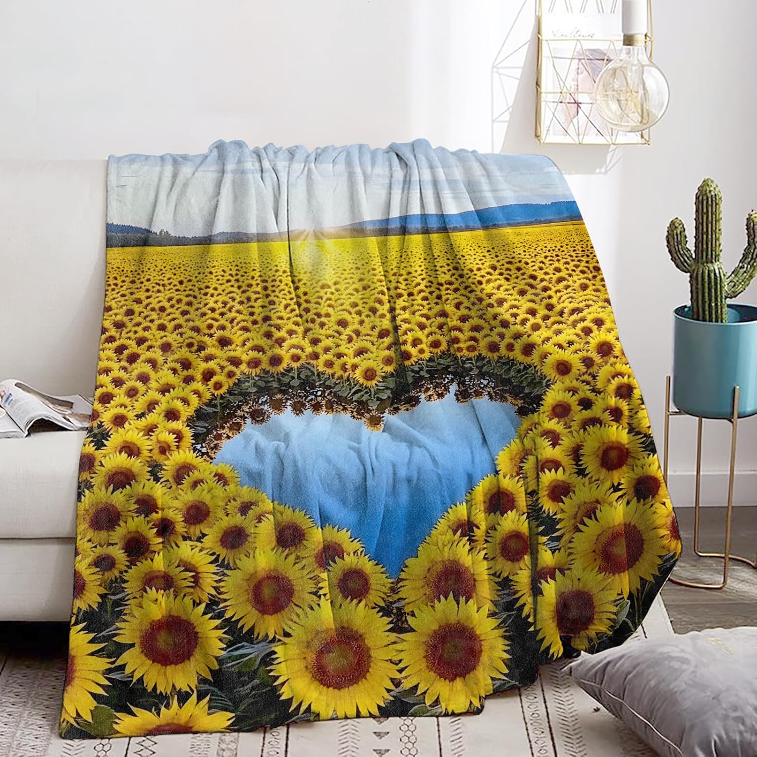 Sunflower Field & Heart-Shaped Pool Blanket Soft Cozy Flannel Throw Blanket, Warm Yet Lightweight Floral Blankets for Travel, Couch, Bed, for Women Girls Adults, Outdoor Comfort Wrap 60"×50"