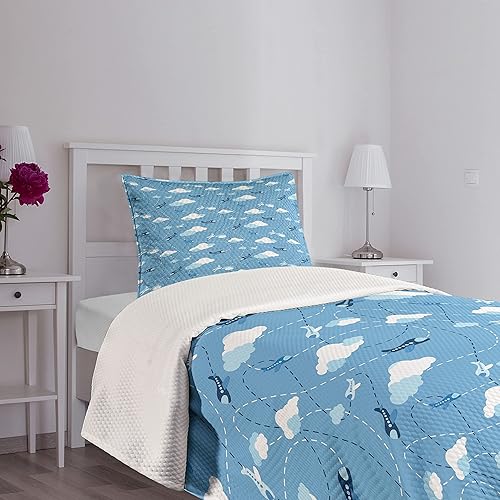 Miniatura 7 de Ambesonne Juego de colcha de avión de dibujos animados, atmósfera nublada, patrón de avión con tonos fríos, colcha decorativa de 3 piezas y 2 fundas