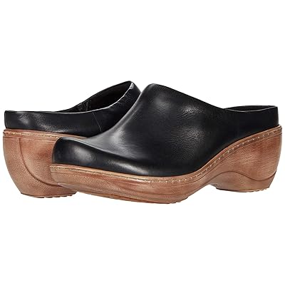 SoftWalk Madison Women