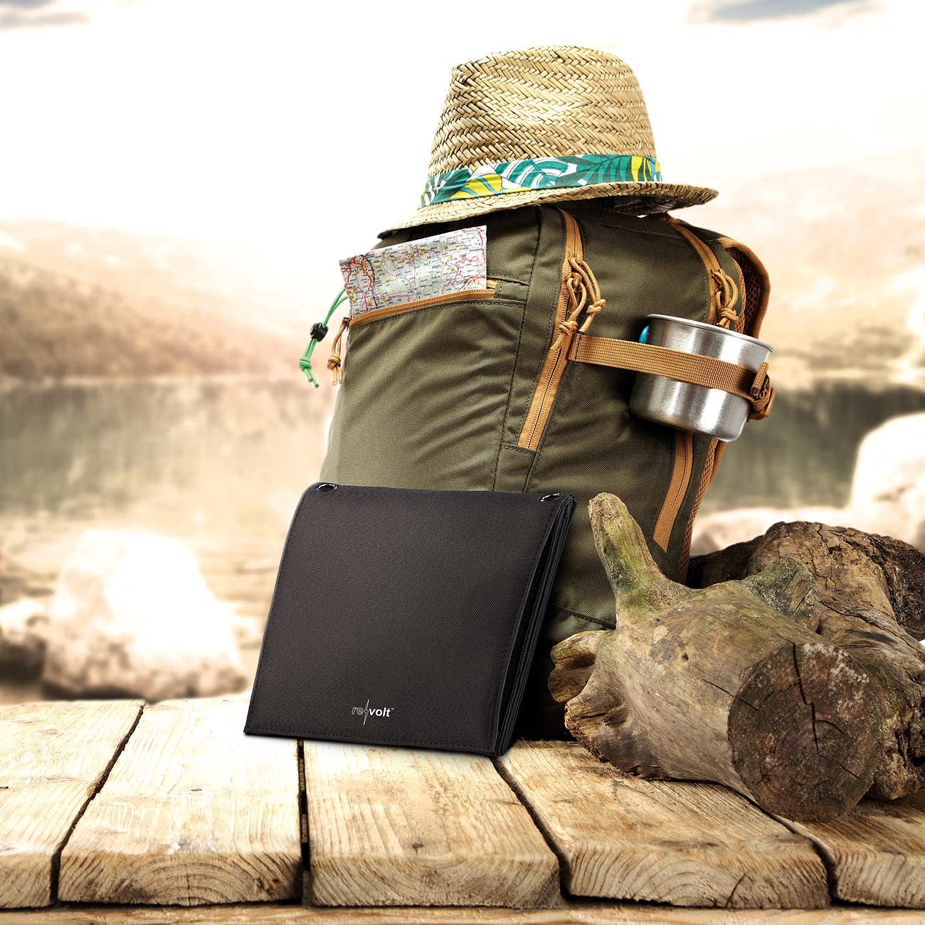 revolt Faltbares Solarpanel: 28-Watt-Solar-Ladegerät mit 2 USB-Anschlüssen (5V/4,8A), faltbar, IPX4 (Solartasche, Solarpanel Camping, Kfz)