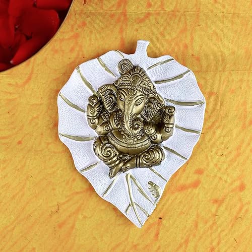 SATVIK Metal Pan Patta Ganesh Decorativo Colgante de Pared Showpiece Señor Ganesha en la Hoja Decoración del Hogar. Inauguración de la casa india