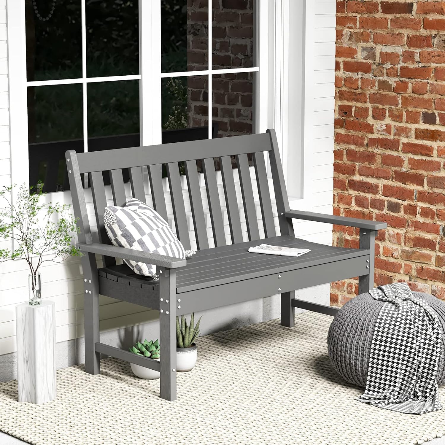GIANTEX Banco de Jardín 2 Plazas, Banco de Plástico con Respaldo y Reposabrazos, Asiento de Láminas, Carga hasta 320 kg, 132 x 65 x 91 cm, para Parque, Porche, Balcón (Gris)