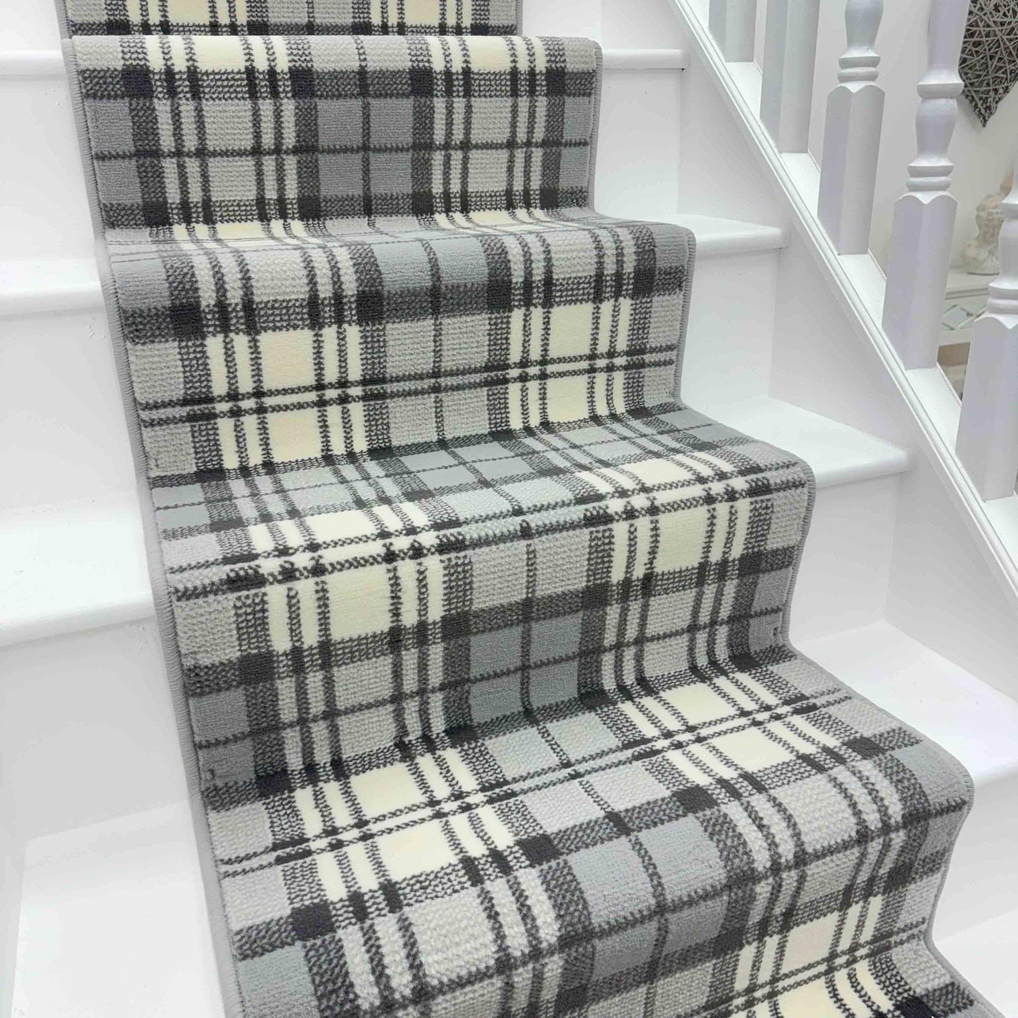 runrug Soft & Comfortable Stair Runner - Smooth & Durable Carpet for Stairs - Multiple Sizes - Stain-Resistant, Anti-Static, Fade-Resistant - 70cm x 510cm - 9mm Thick - Tartan, Grey