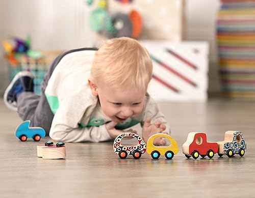 Miniatura 2 de B. toys Juego de autos de juguete de madera con 6 vehículos coloridos para niños y niños pequeños - Camiones duraderos - Fácil - Juguetes para niños